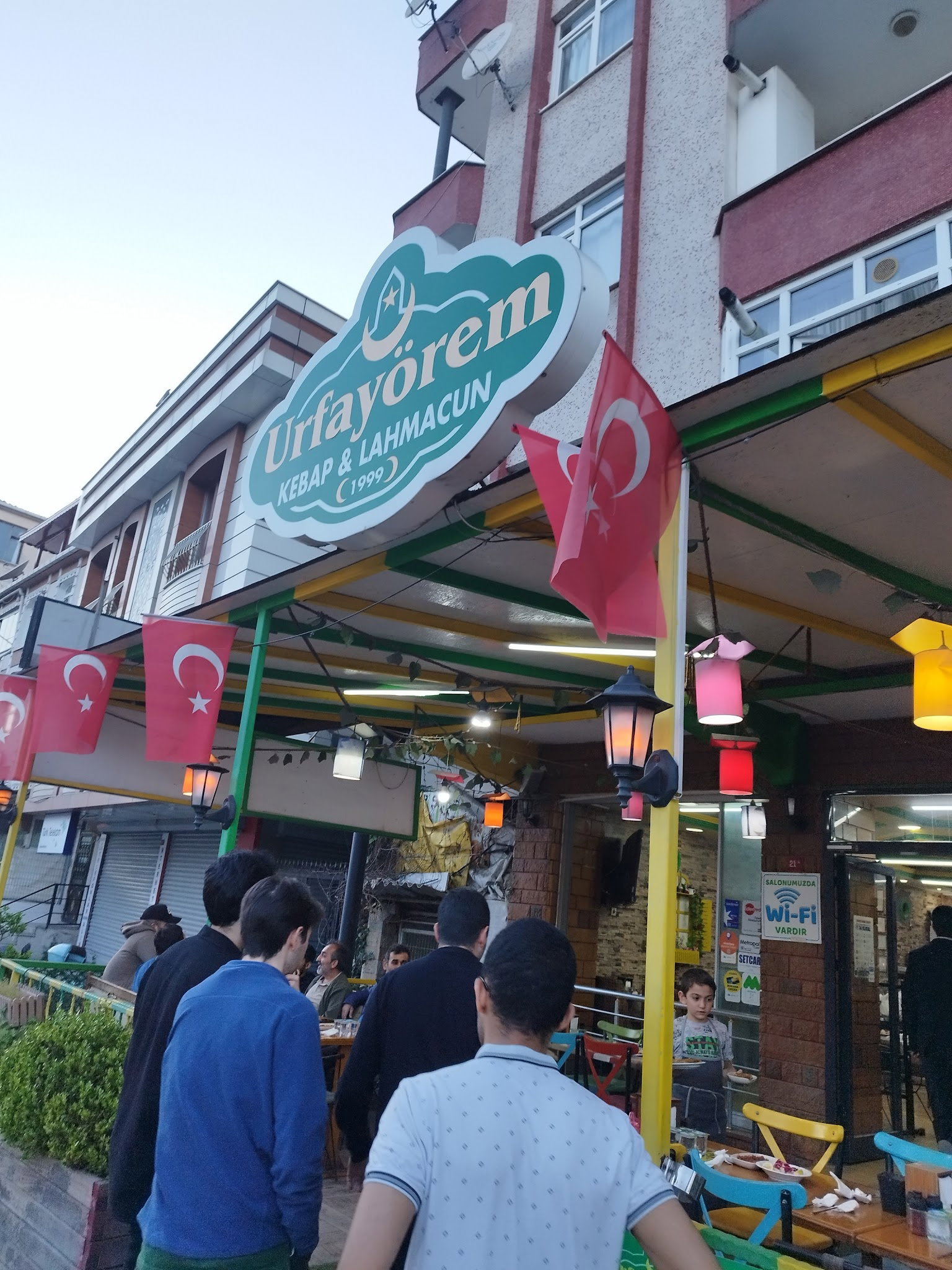 Urfa Yörem Güngören Kebap Ve Lahmacun Restorant Gençosman Mh