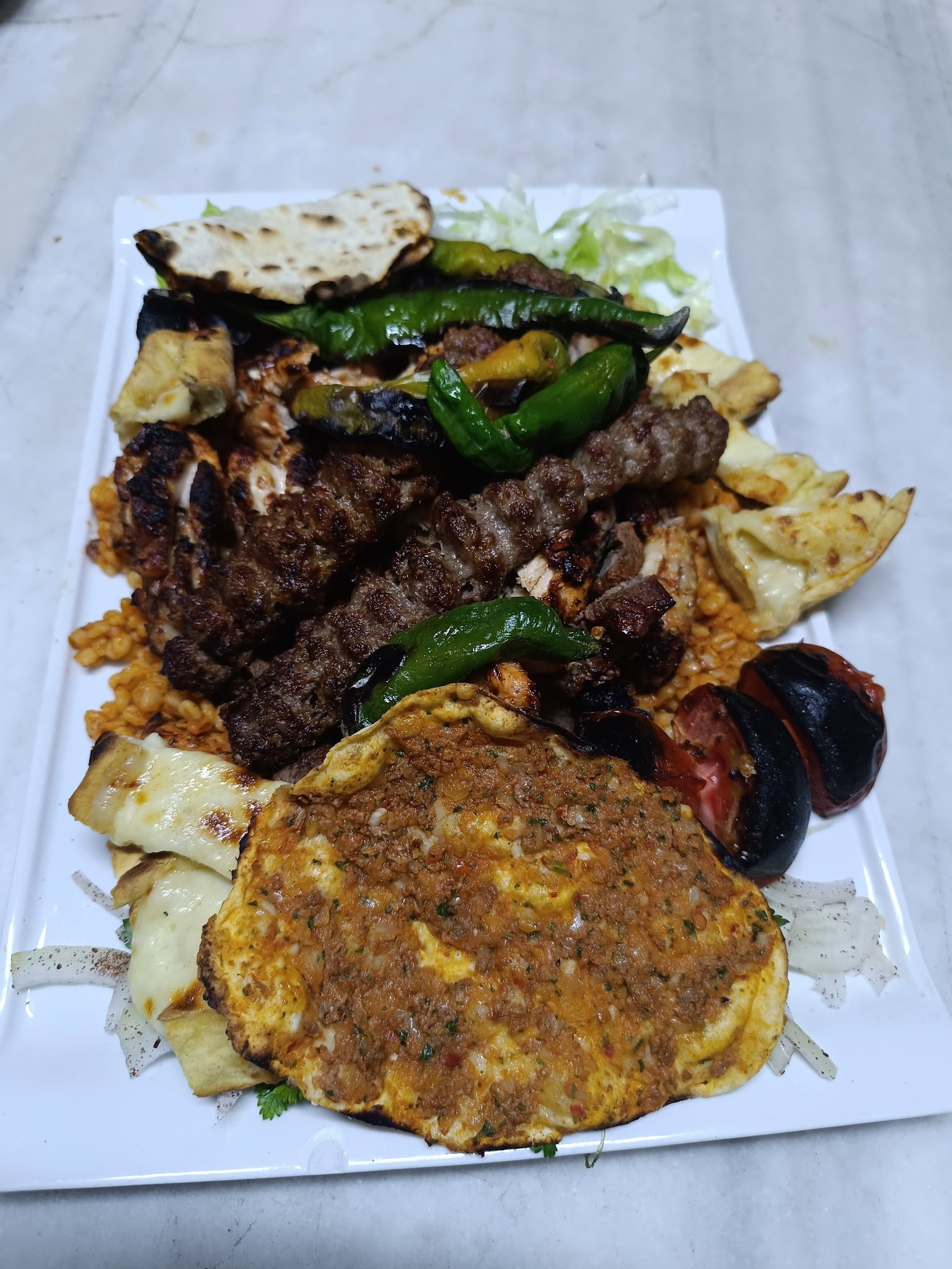 Urfa Yörem Güngören Kebap Ve Lahmacun Restorant Gençosman Mh