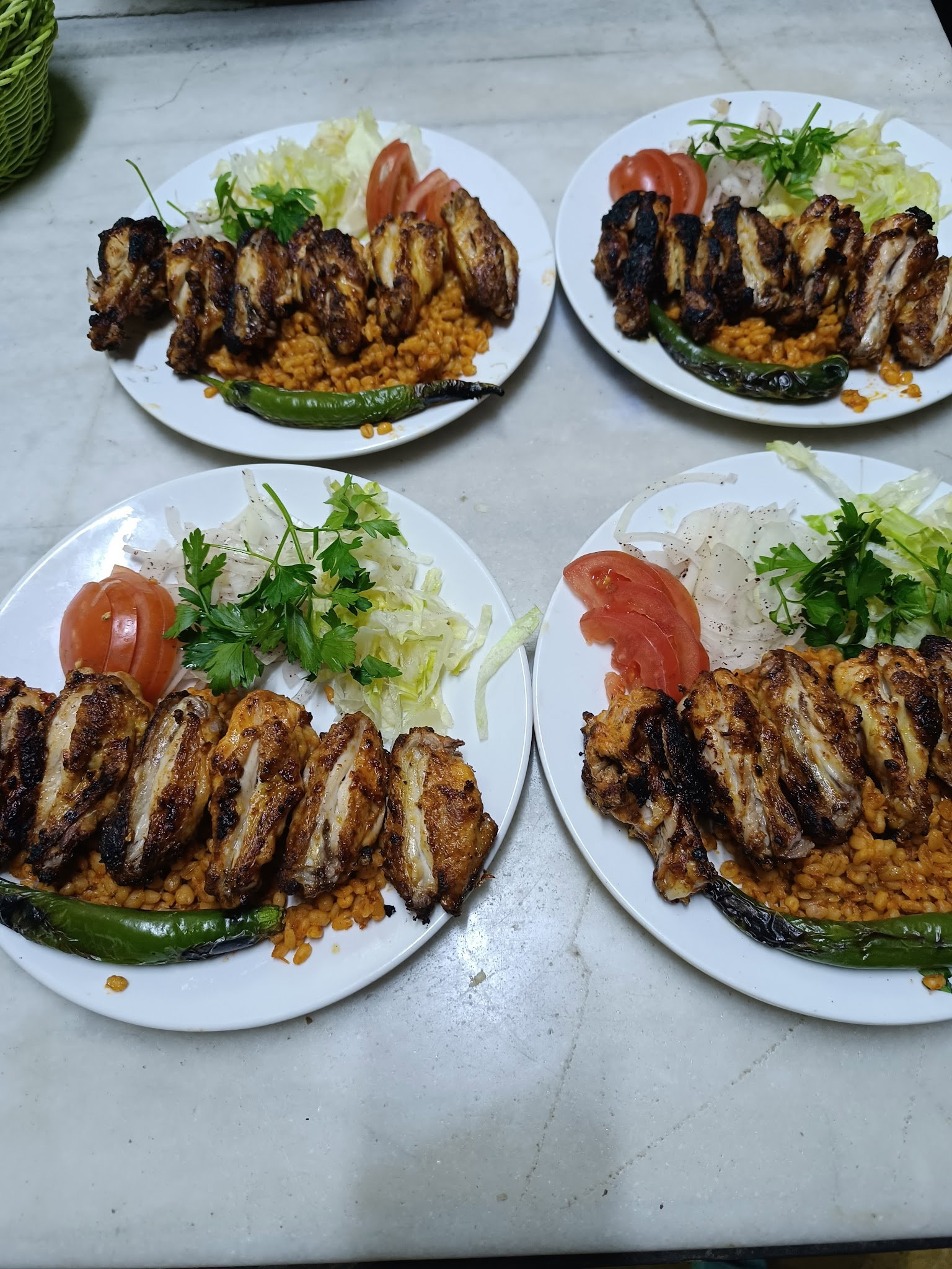 Urfa Yörem Güngören Kebap Ve Lahmacun Restorant Gençosman Mh