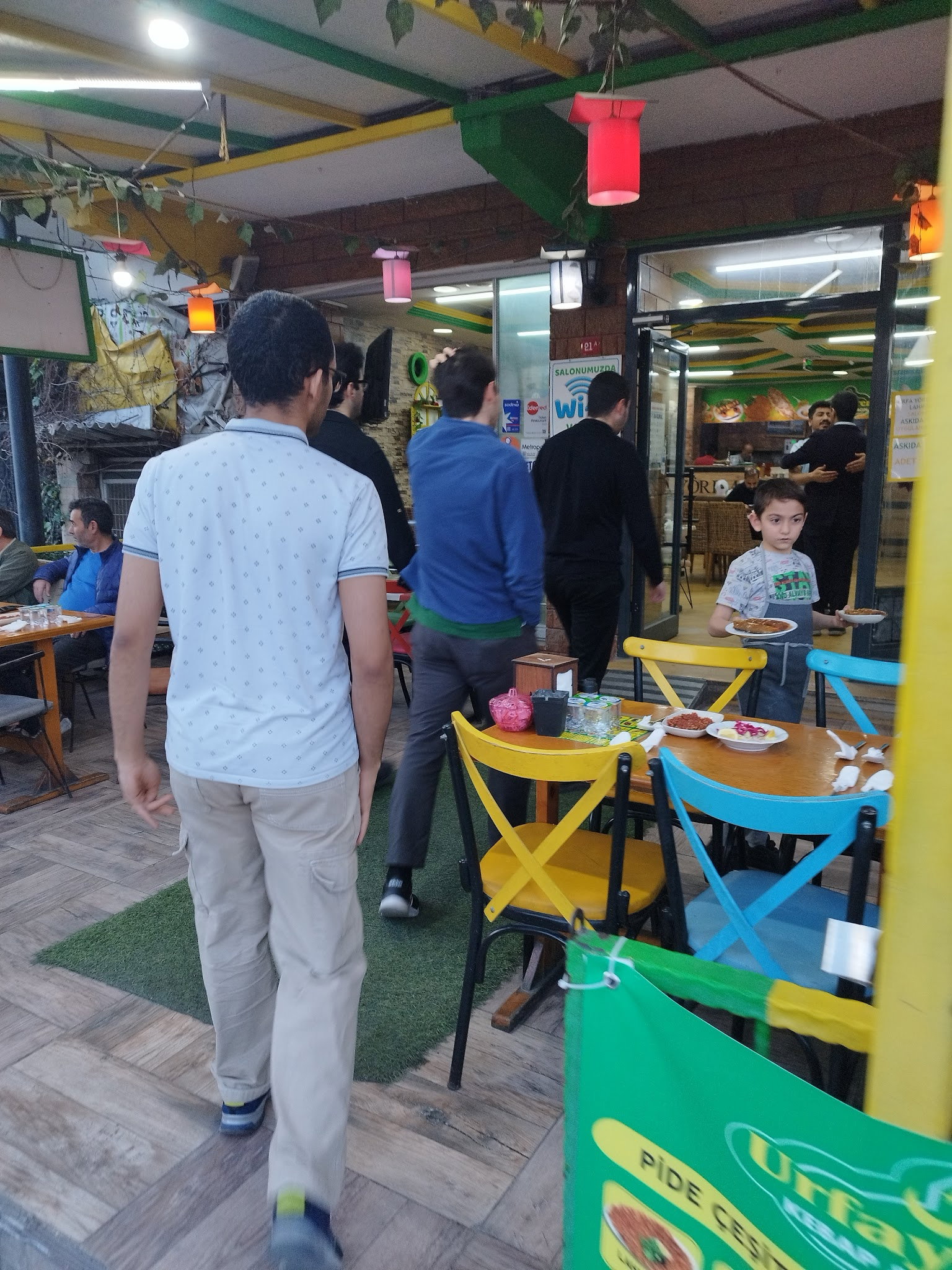 Urfa Yörem Güngören Kebap Ve Lahmacun Restorant Gençosman Mh