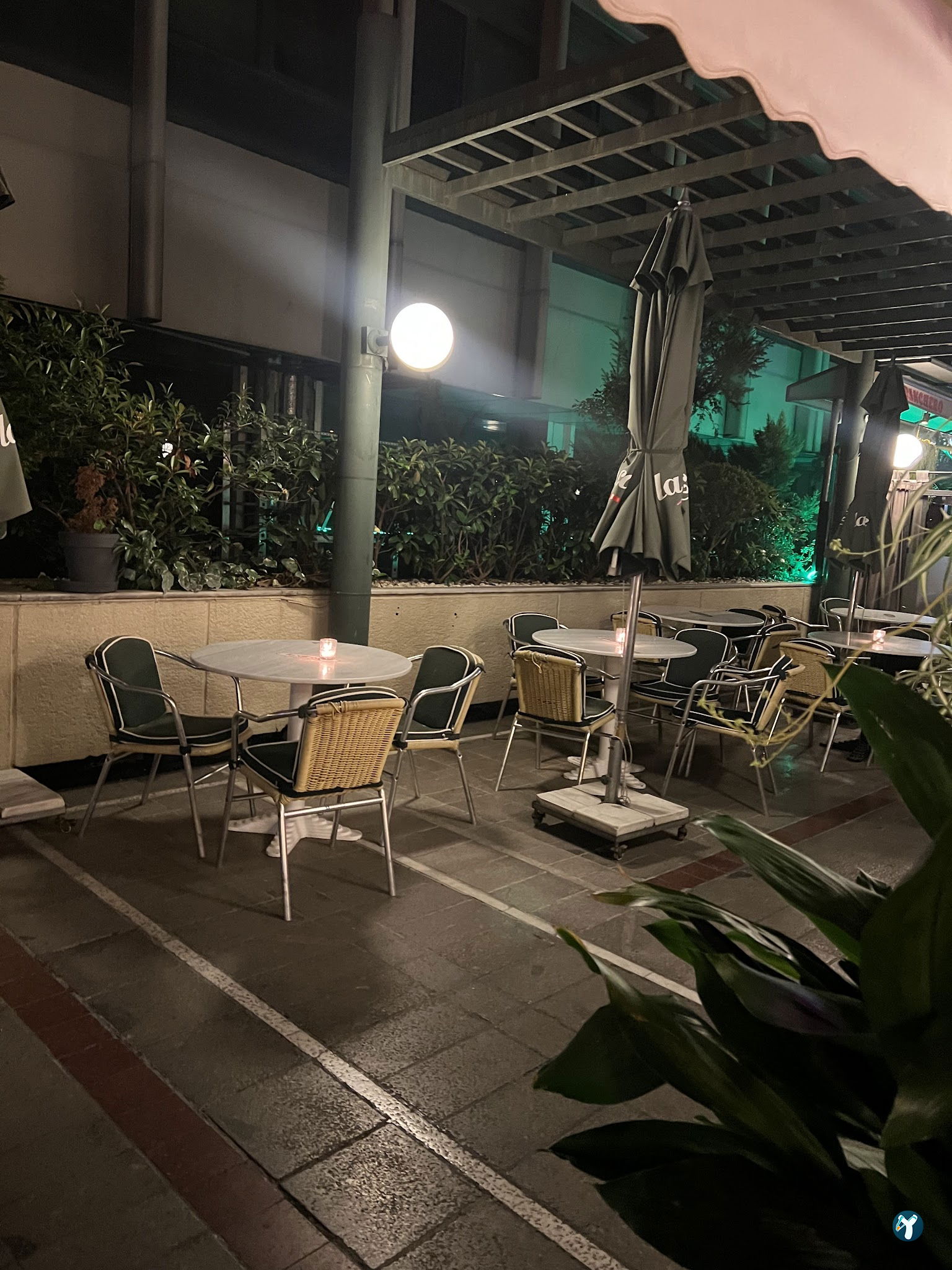 La Vie Cafe - Teşvikiye