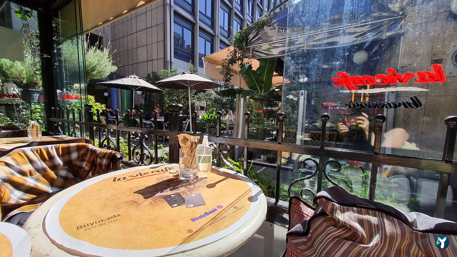 La Vie Cafe - Teşvikiye
