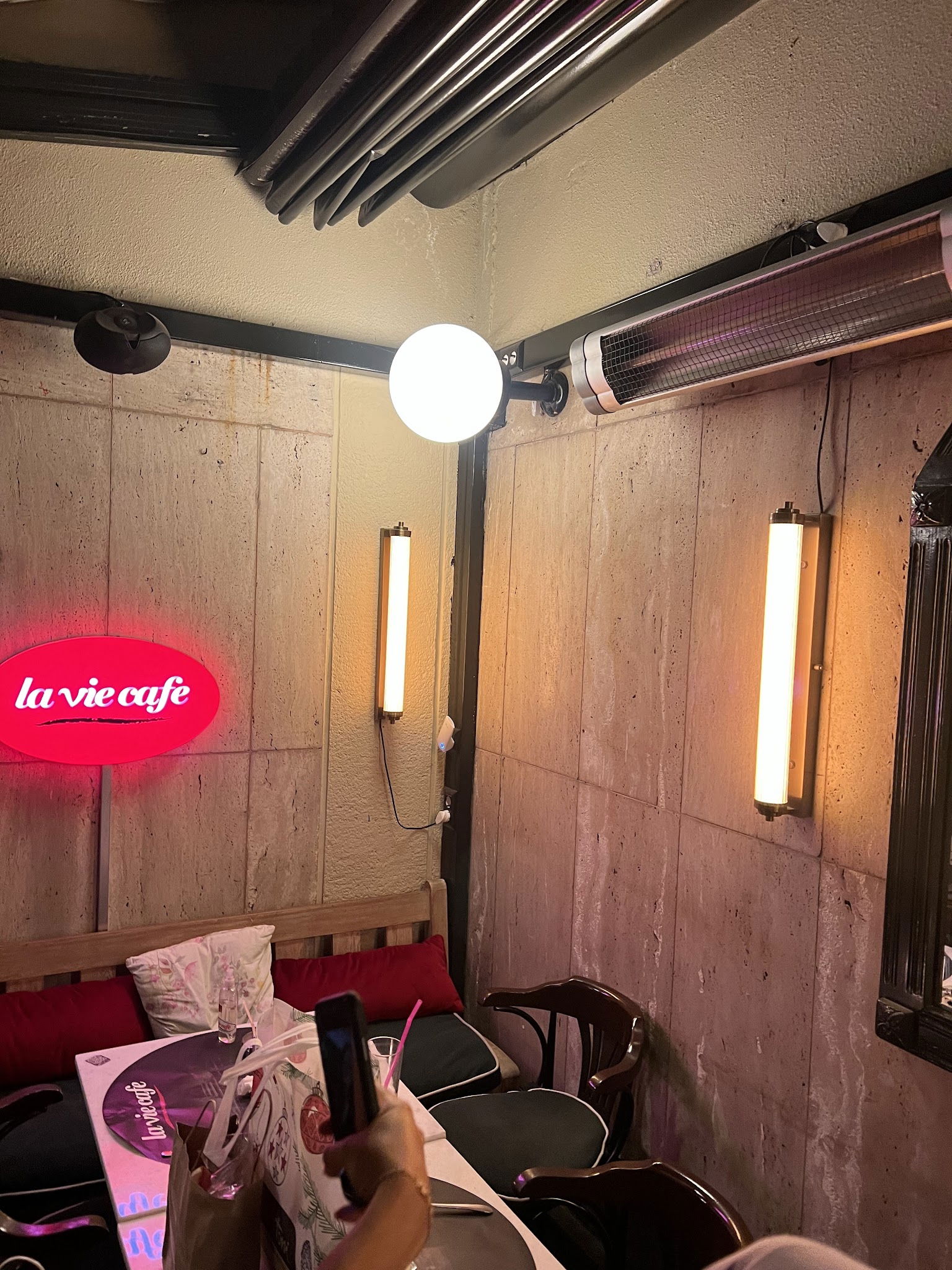 La Vie Cafe - Teşvikiye