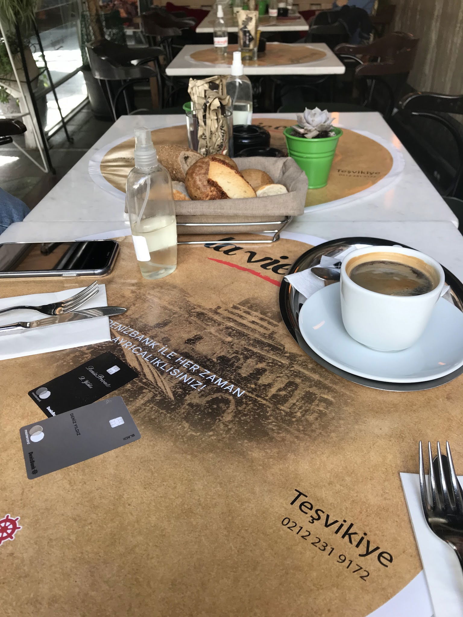 La Vie Cafe - Teşvikiye