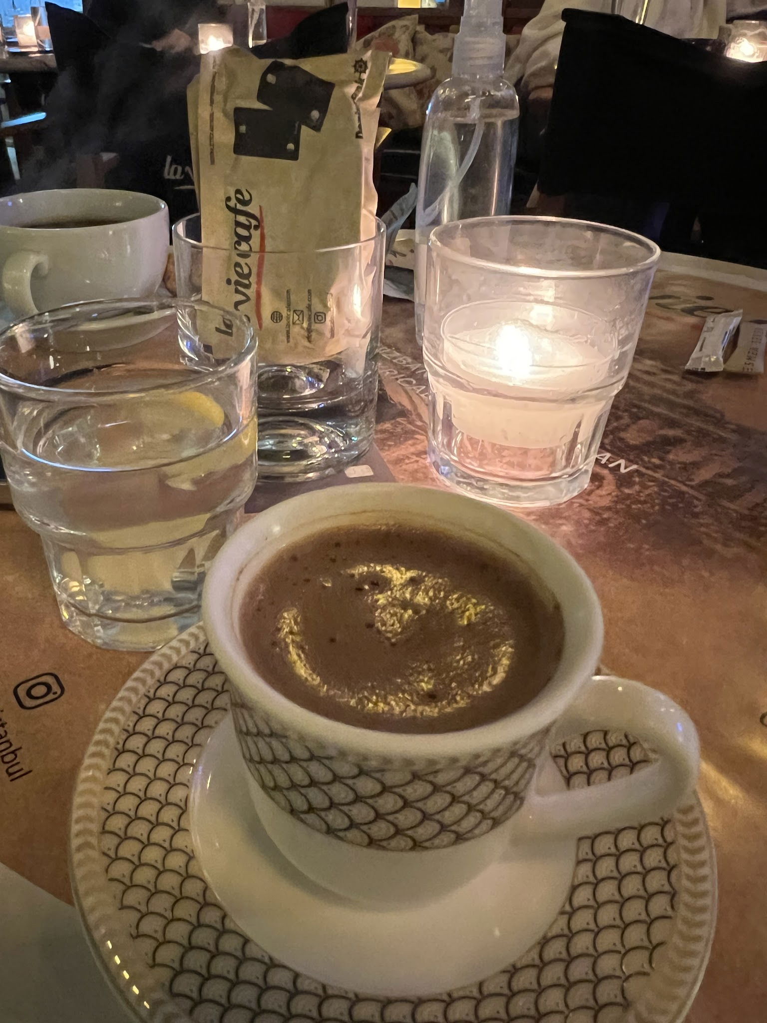 La Vie Cafe - Teşvikiye