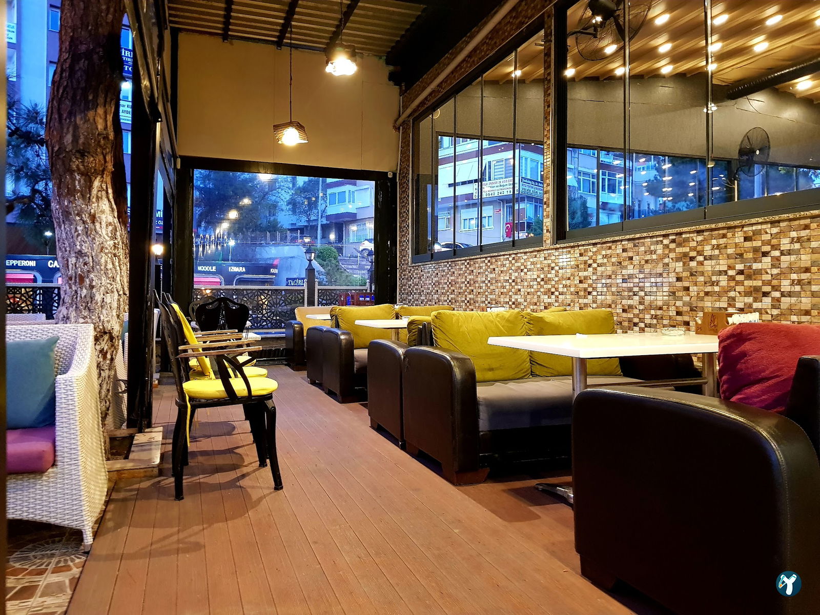 Summerhouse Cafe