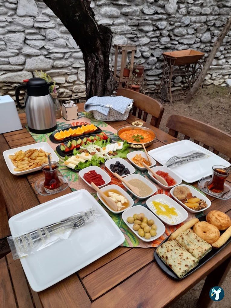BİRGİ UMURBEY AİLE KONAĞI
