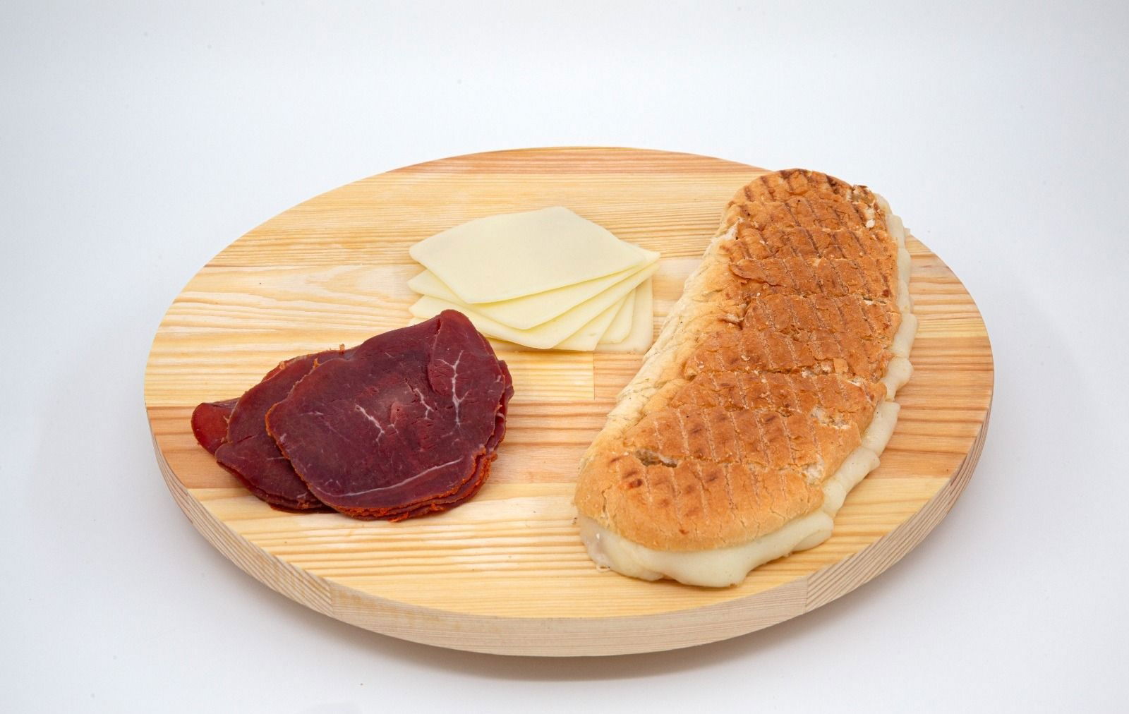 Pastırmalı Kaşarlı Tost