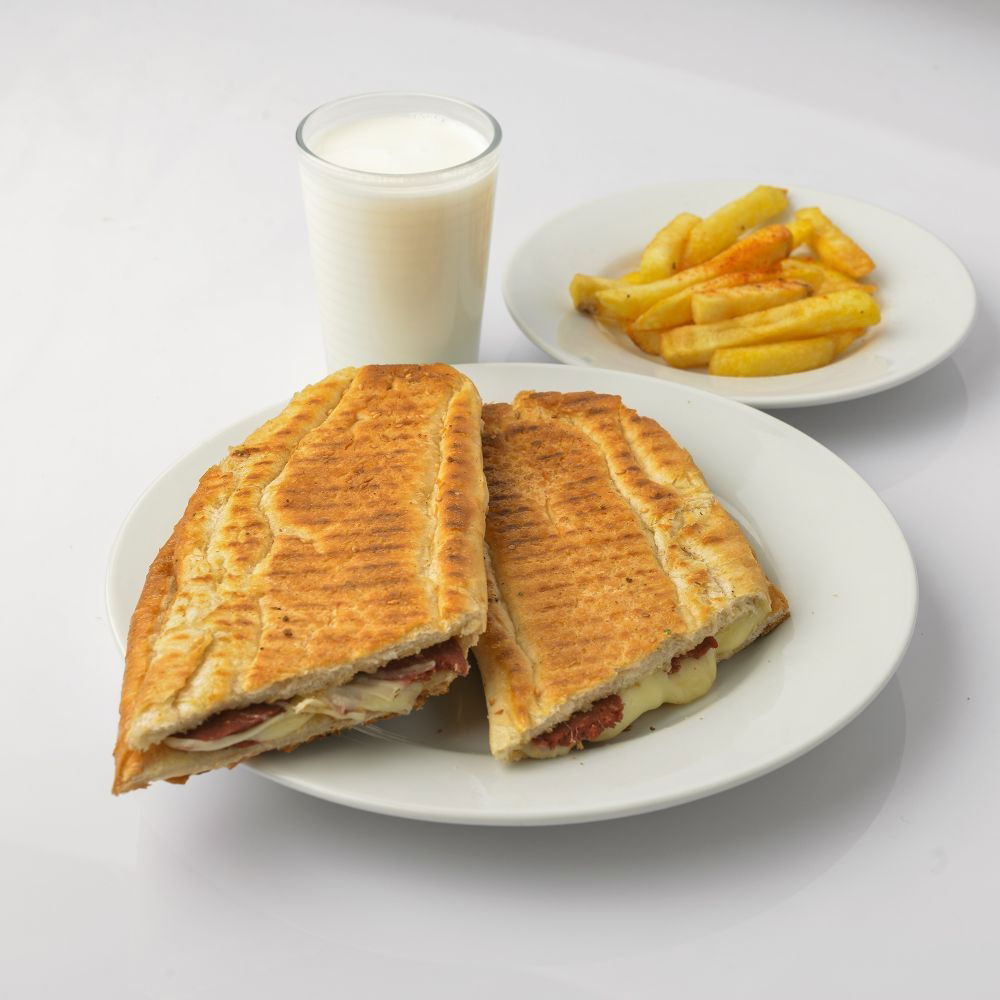 Nutella Çikolatalı Tost Menü Time