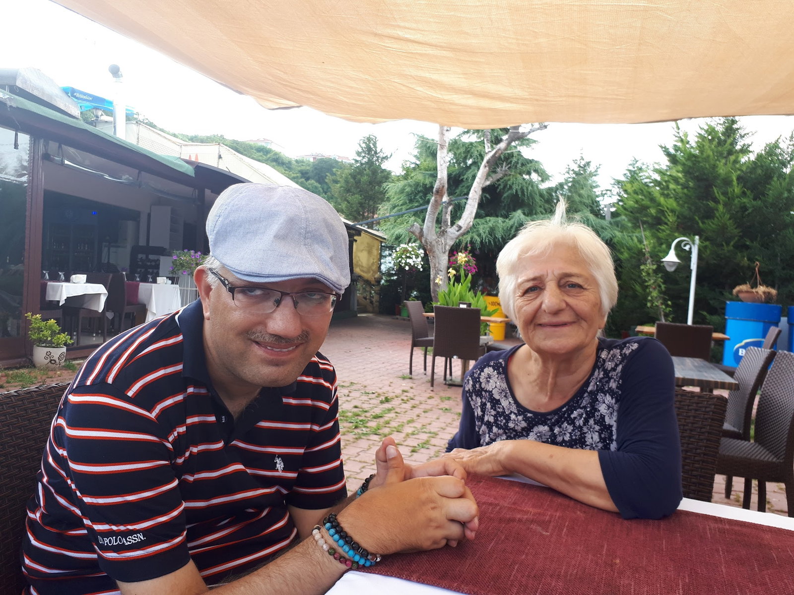 Manzara Restaurant Acarlar Sitesi