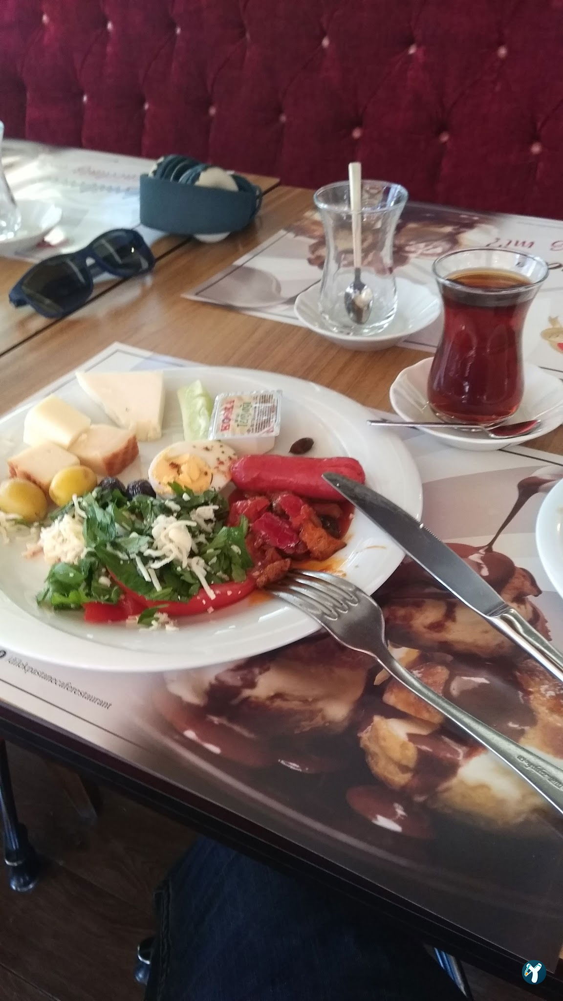 Dilek Pastanesi Zuhuratbaba