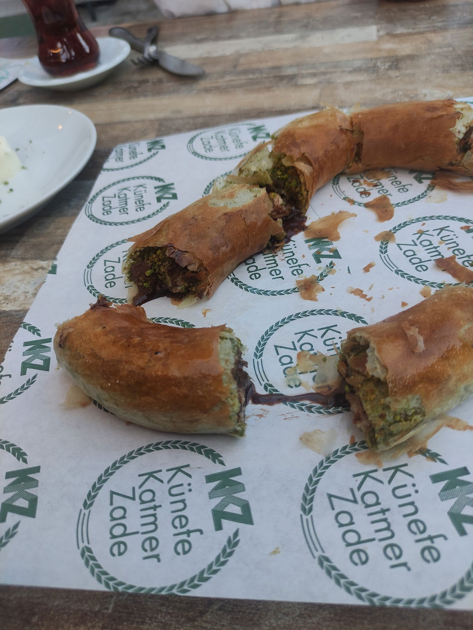 Künefekatmerzade Keçiören