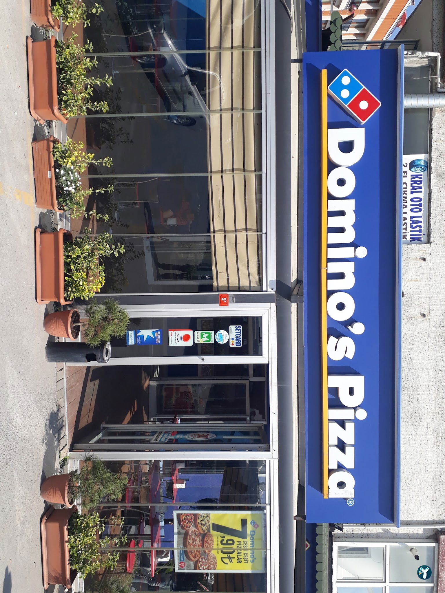 Domino'S Pizza