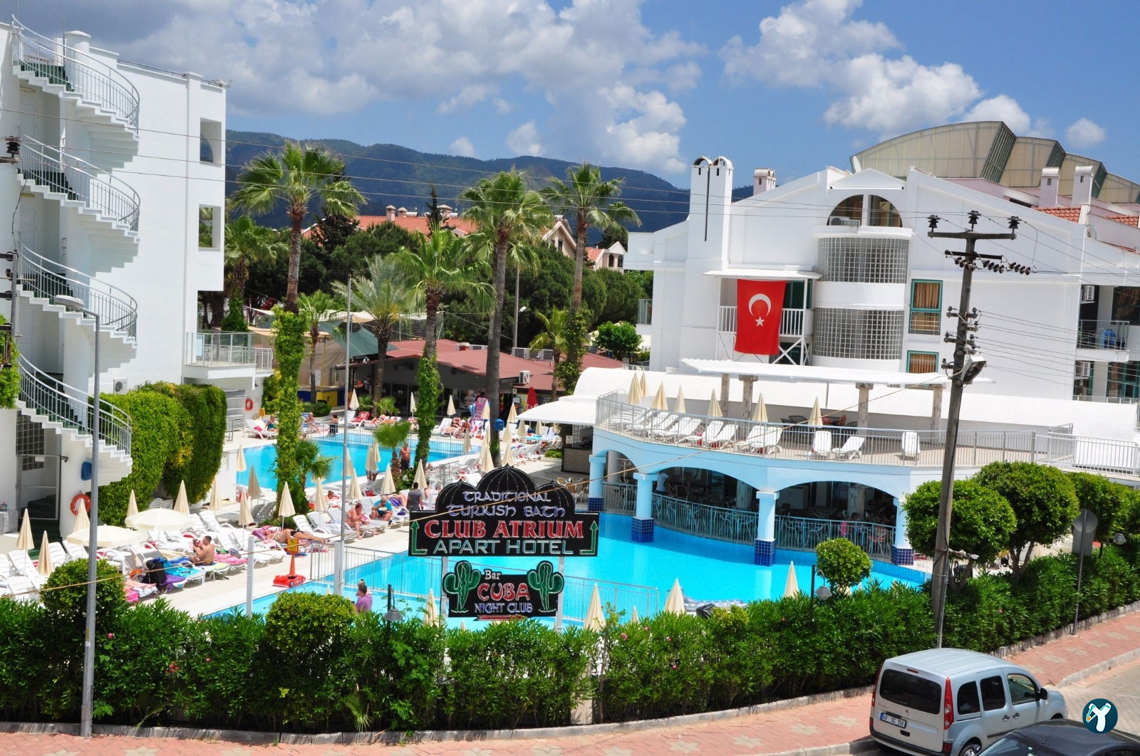 Club Atrium