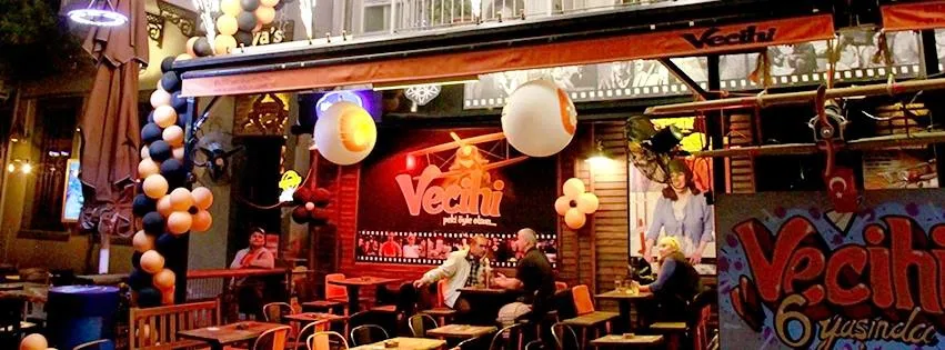 Vecihi Bar resimleri