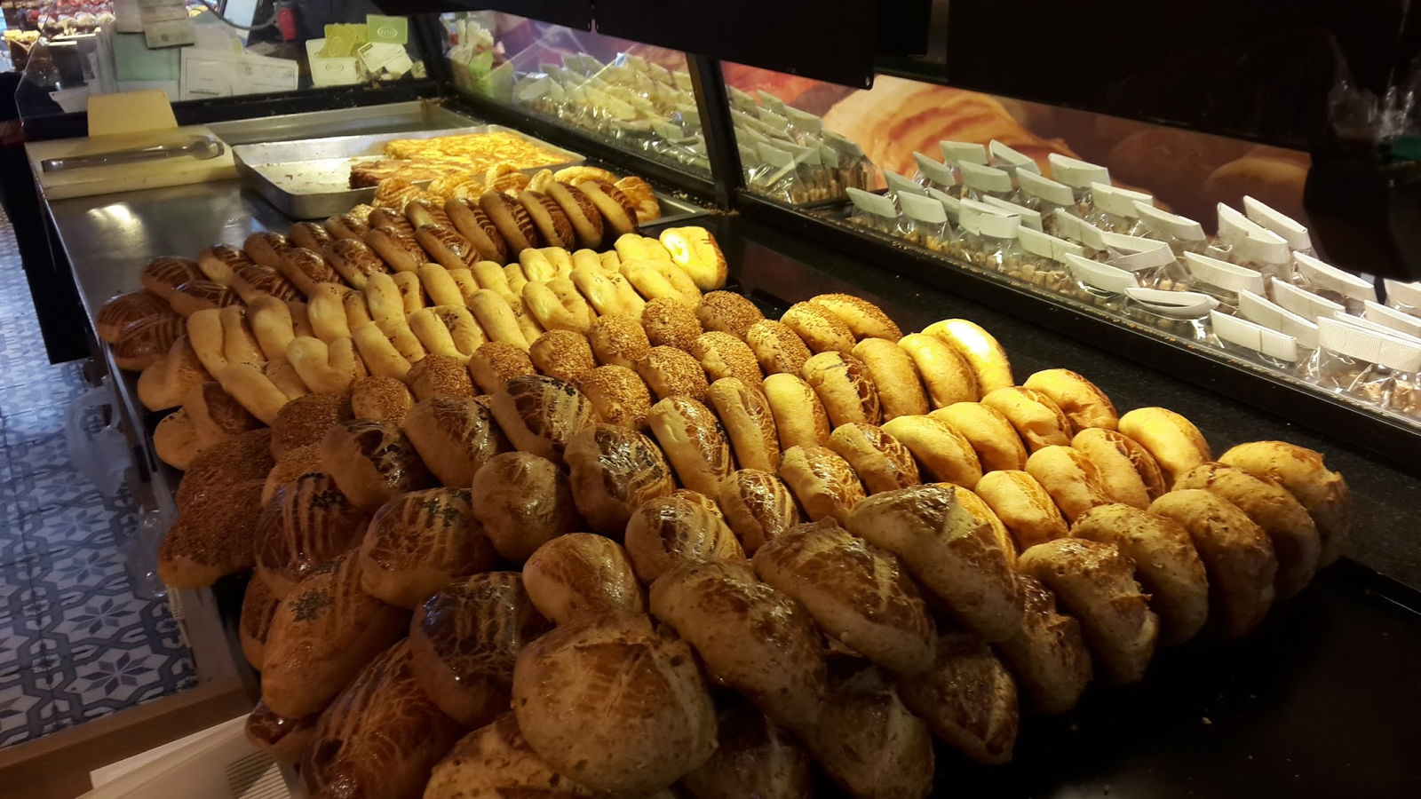 Bi̇li̇r Pastry Shop