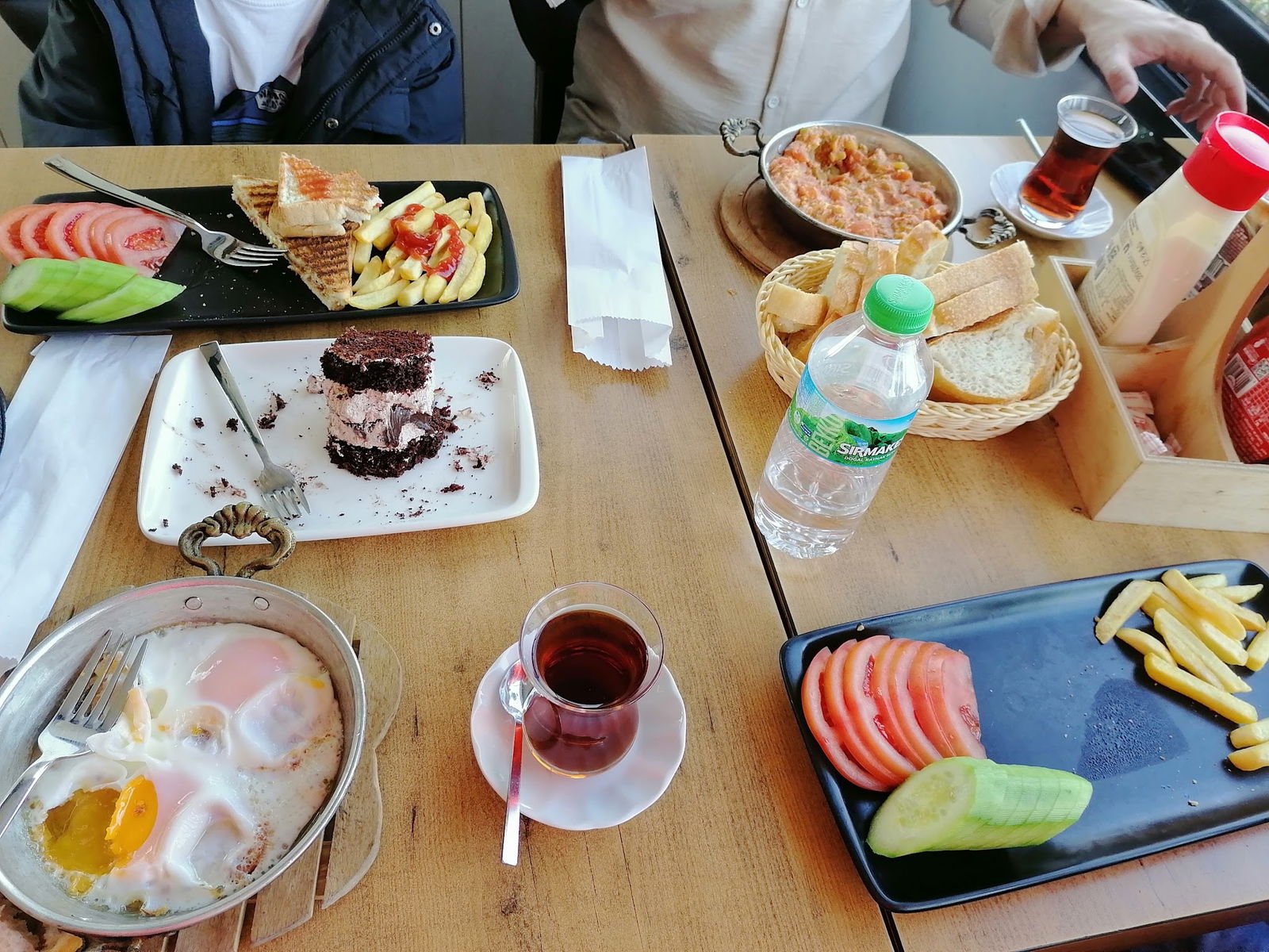 Bi̇li̇r Pastry Shop