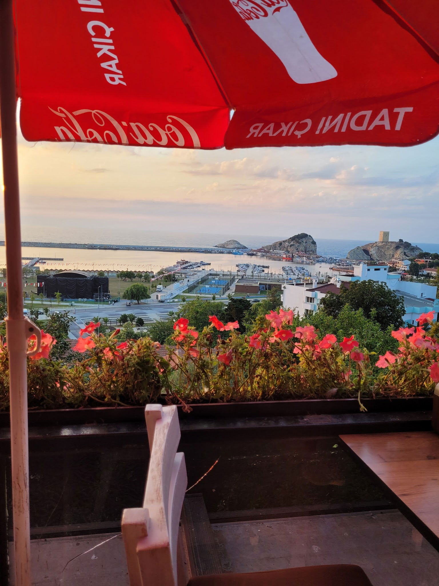 Bi̇li̇r Pastry Shop