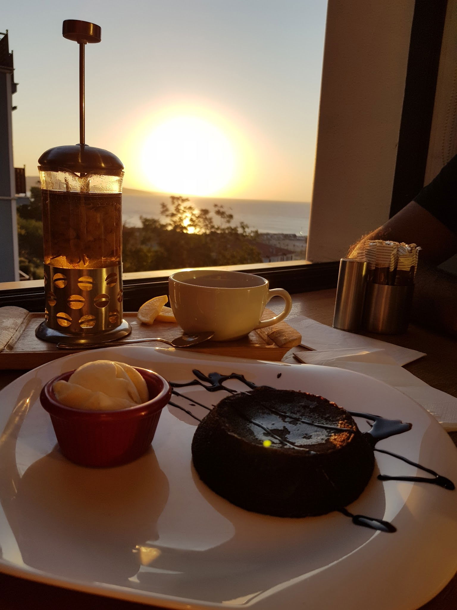 Bi̇li̇r Pastry Shop