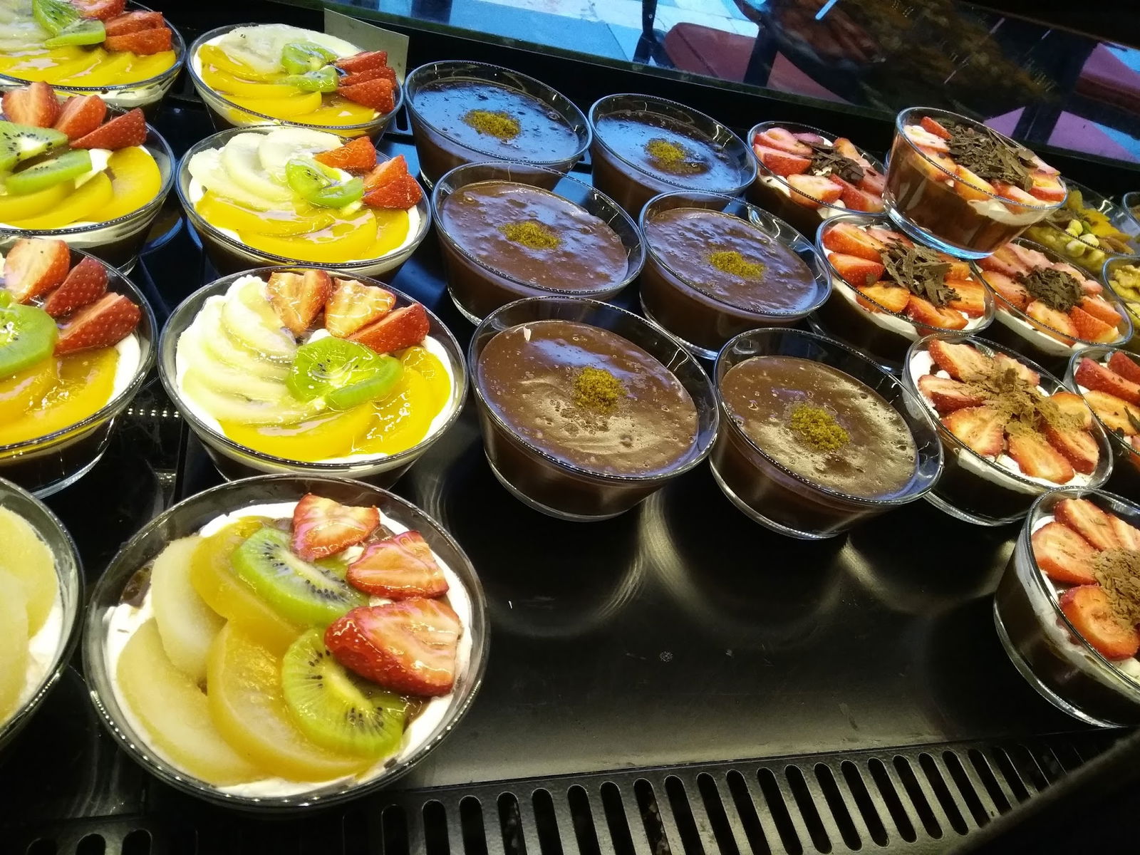 Bi̇li̇r Pastry Shop