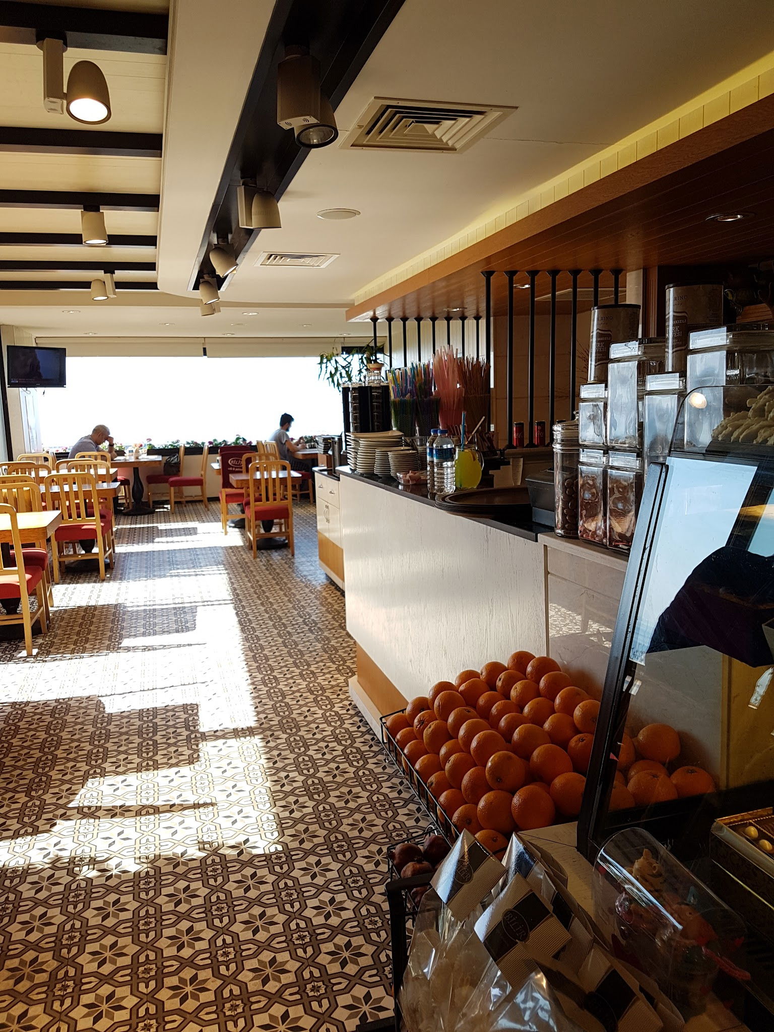 Bi̇li̇r Pastry Shop