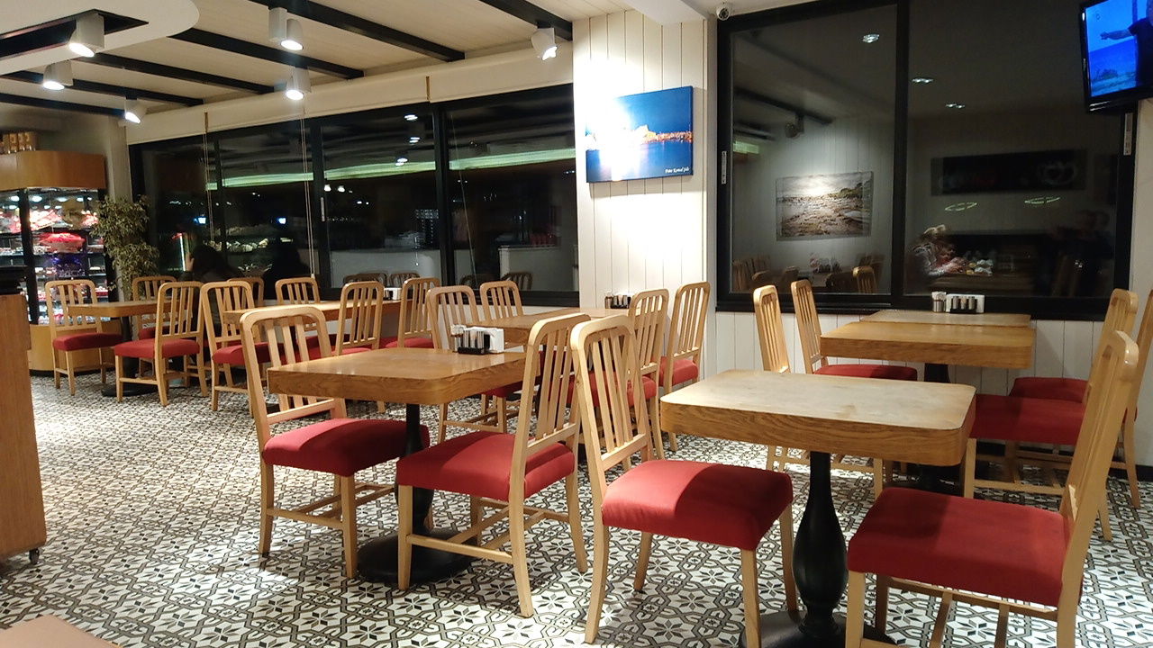 Bi̇li̇r Pastry Shop