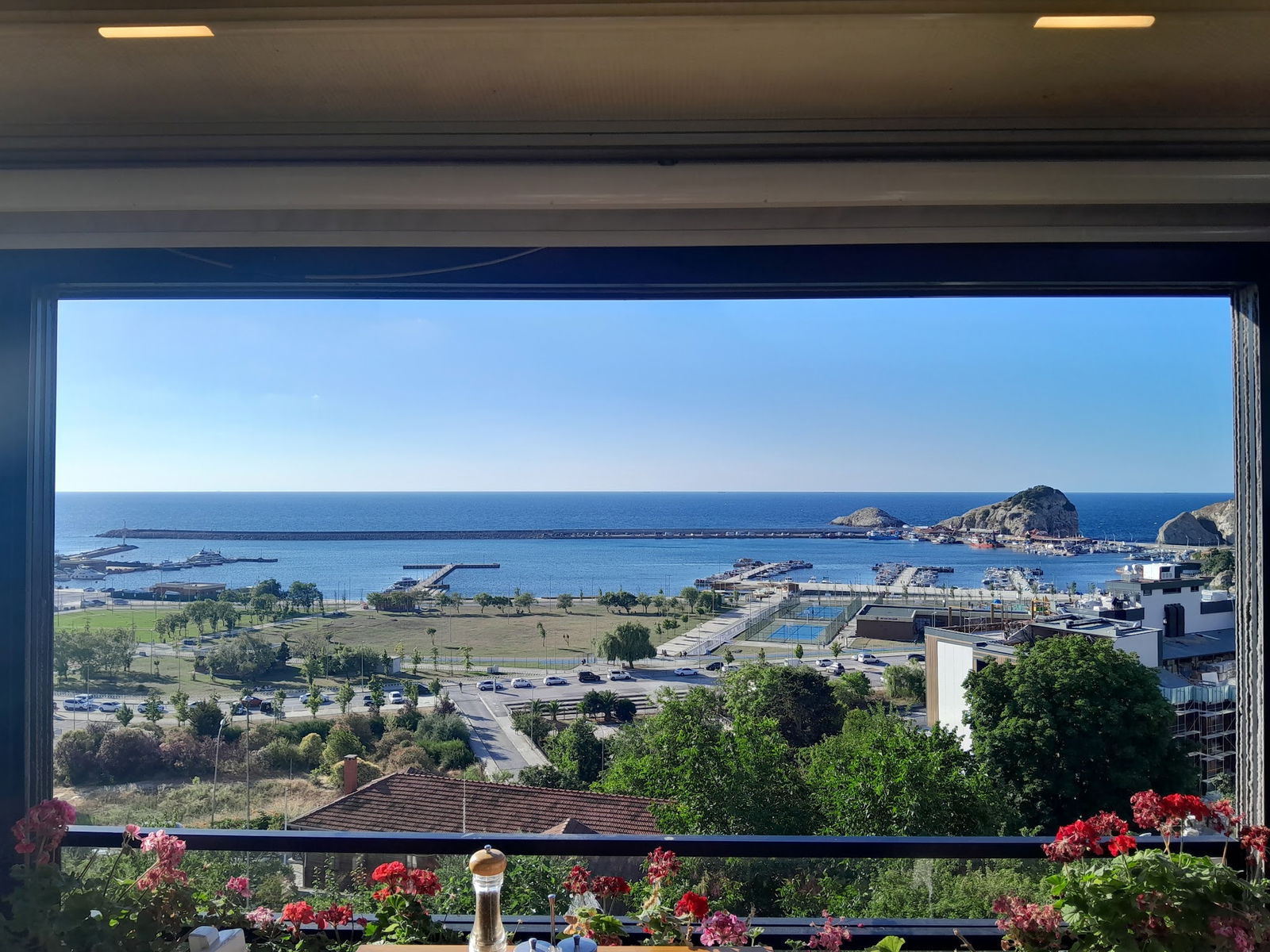 Bi̇li̇r Pastry Shop