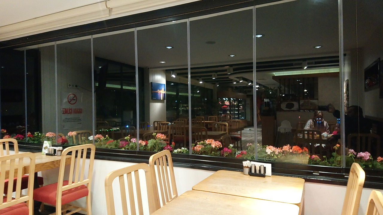 Bi̇li̇r Pastry Shop