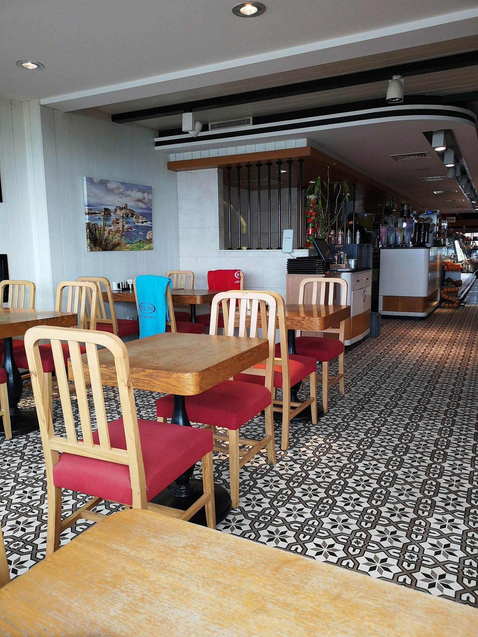 Bi̇li̇r Pastry Shop