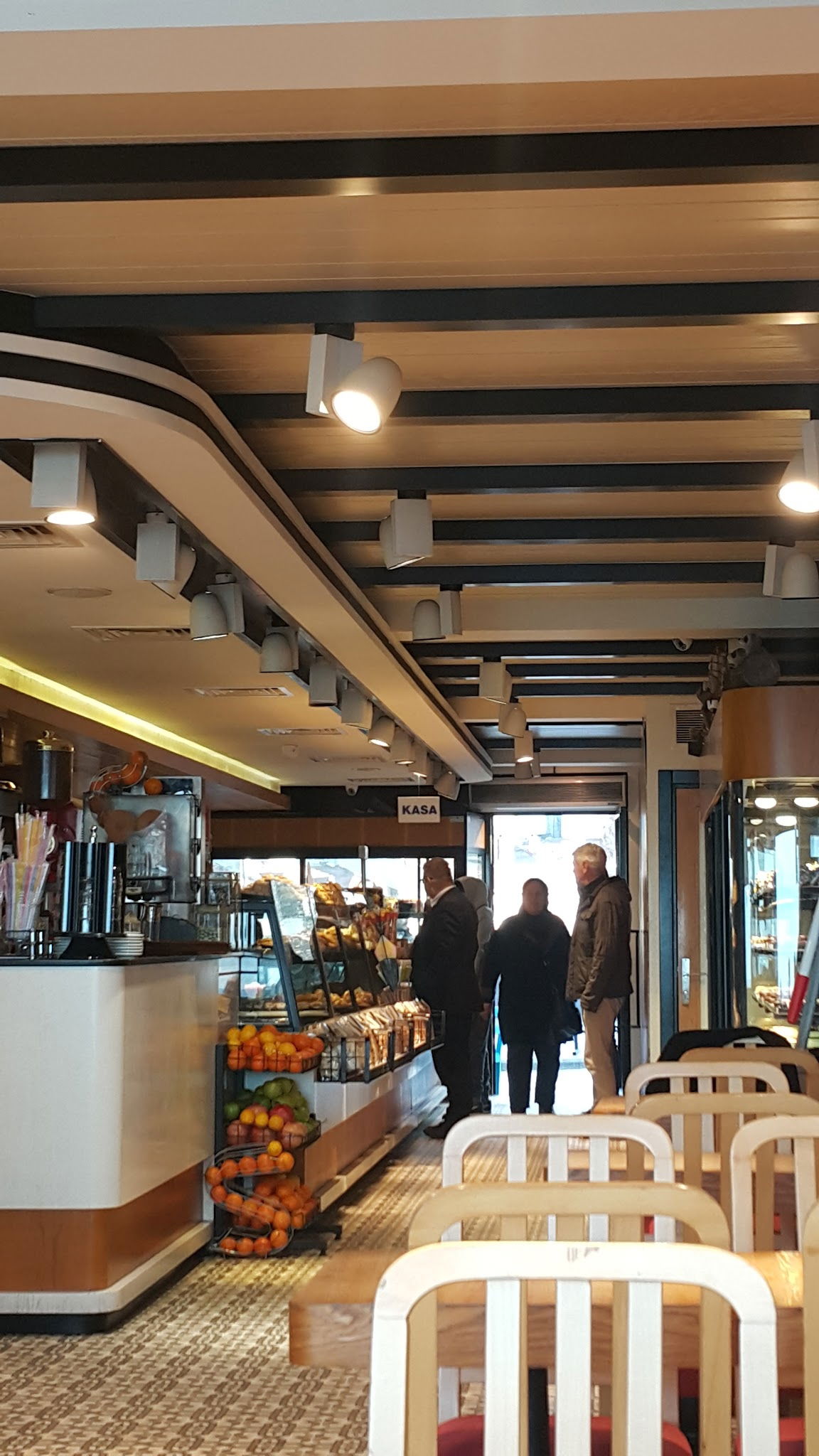 Bi̇li̇r Pastry Shop