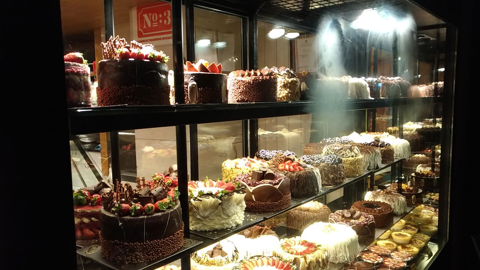 Bi̇li̇r Pastry Shop