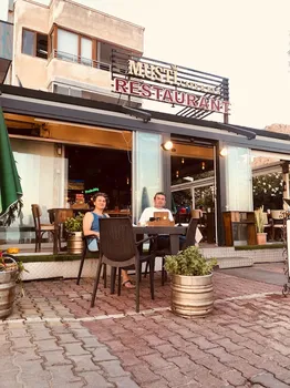 Musti Cafe & Bar resimleri