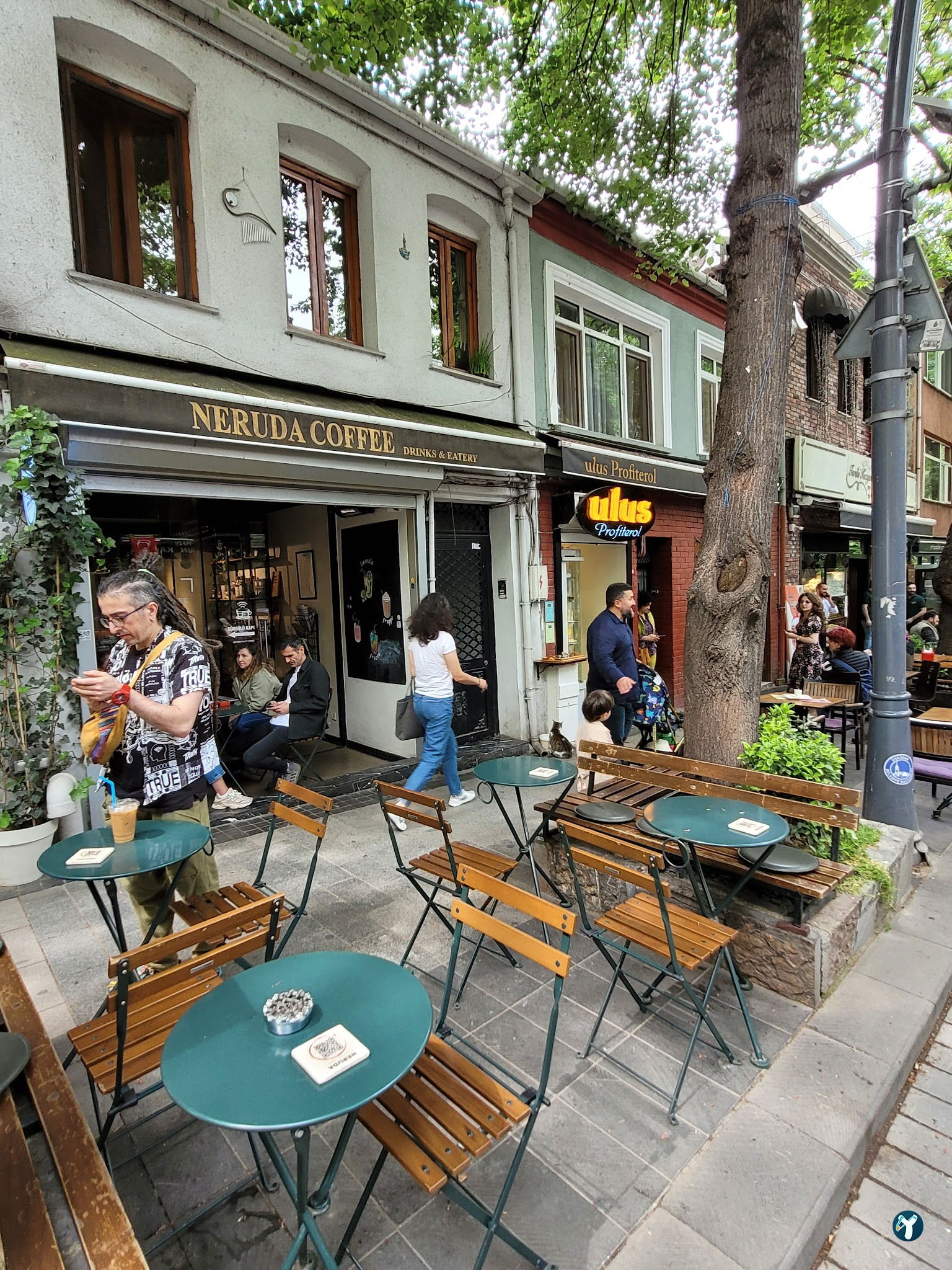 Neruda Coffee