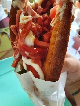 Ayvalik Tostu Burada Yenir (Mesut Büfe) resimleri