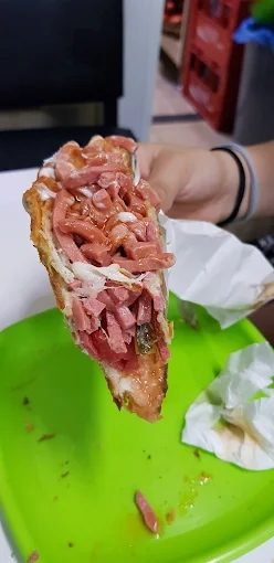 Ayvalik Tostu Burada Yenir (Mesut Büfe)