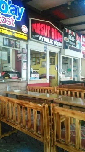 Ayvalik Tostu Burada Yenir (Mesut Büfe)