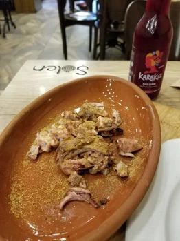 Şölen Kokoreç resimleri