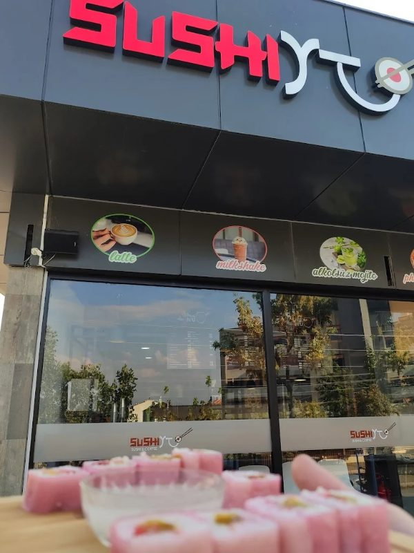 SushiYTO | Sushi & Coffee