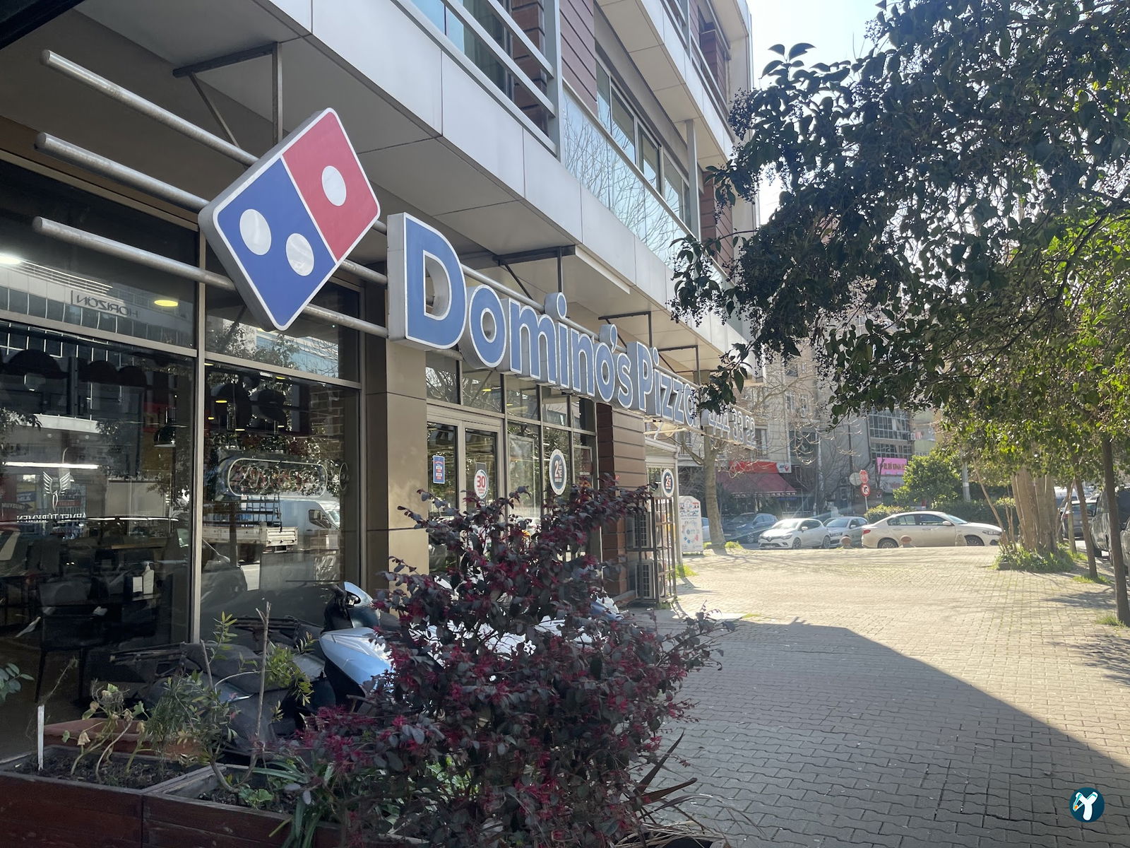 Domino'S Pizza