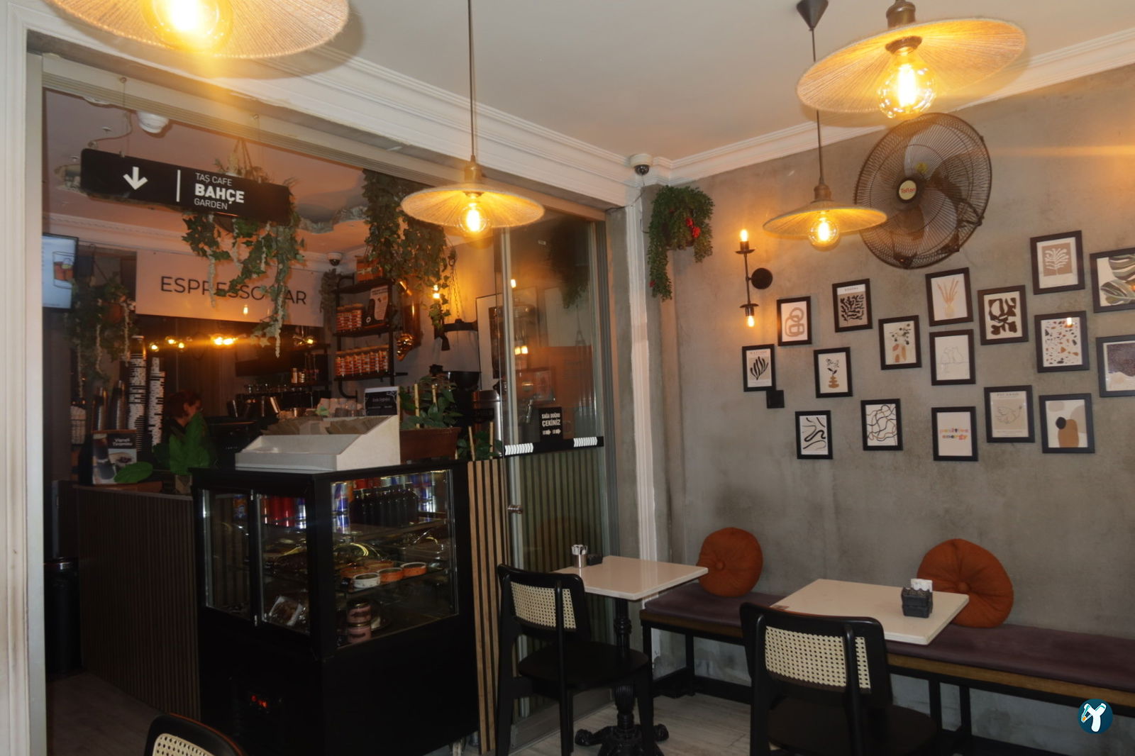 Taş Cafe