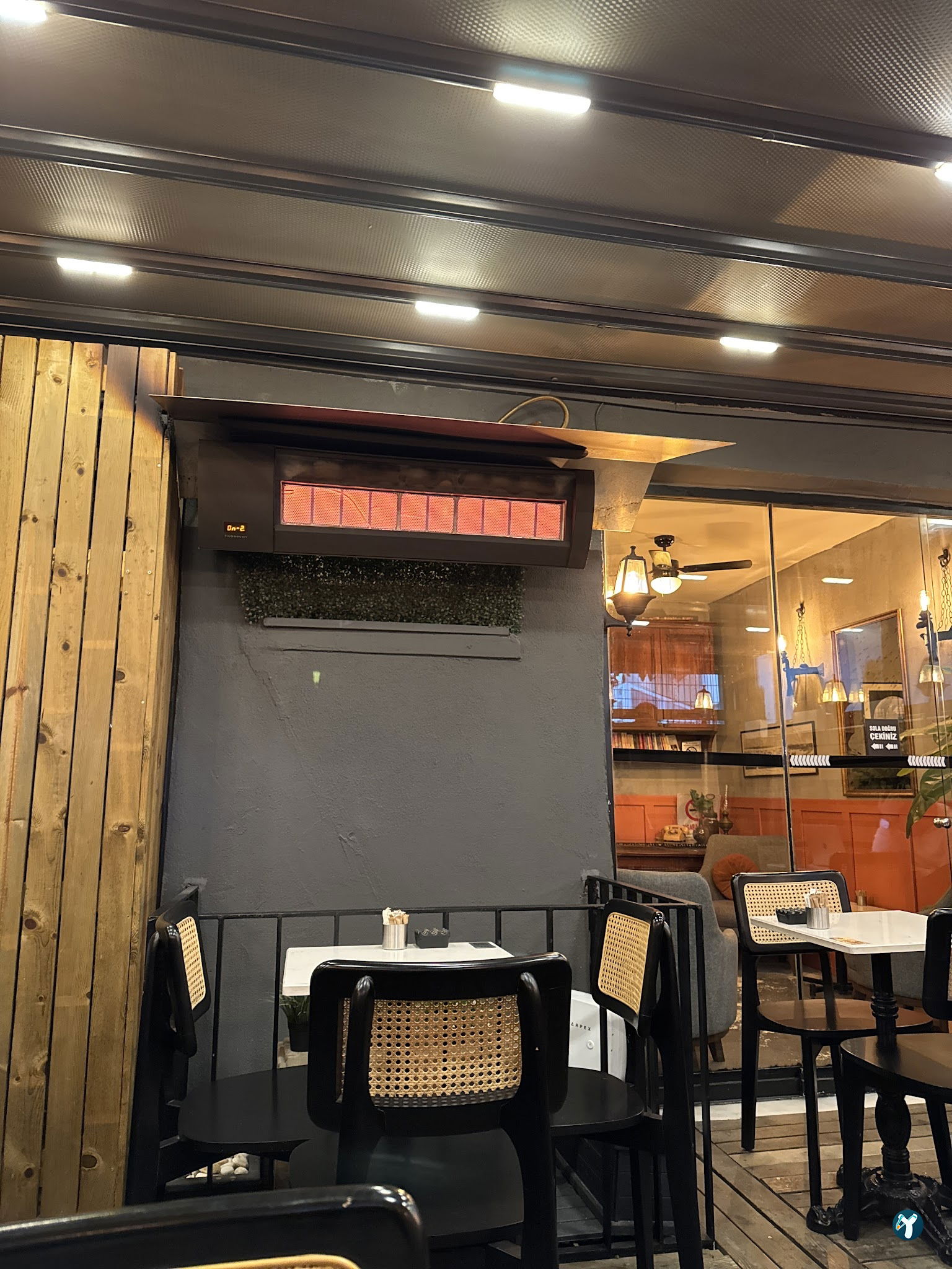 Taş Cafe