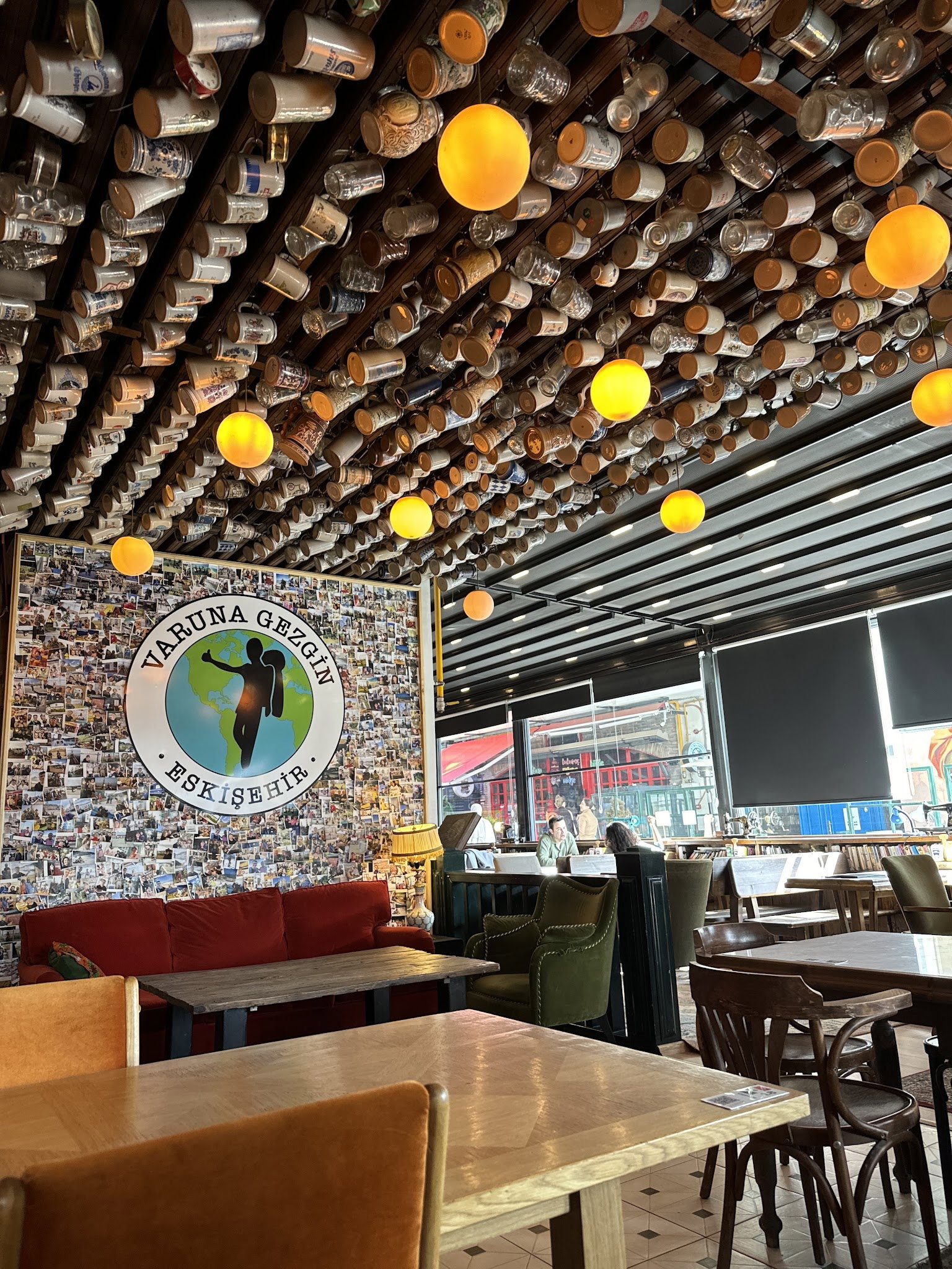 Varuna Gezgin Cafe - Eskişehir - Cassaba