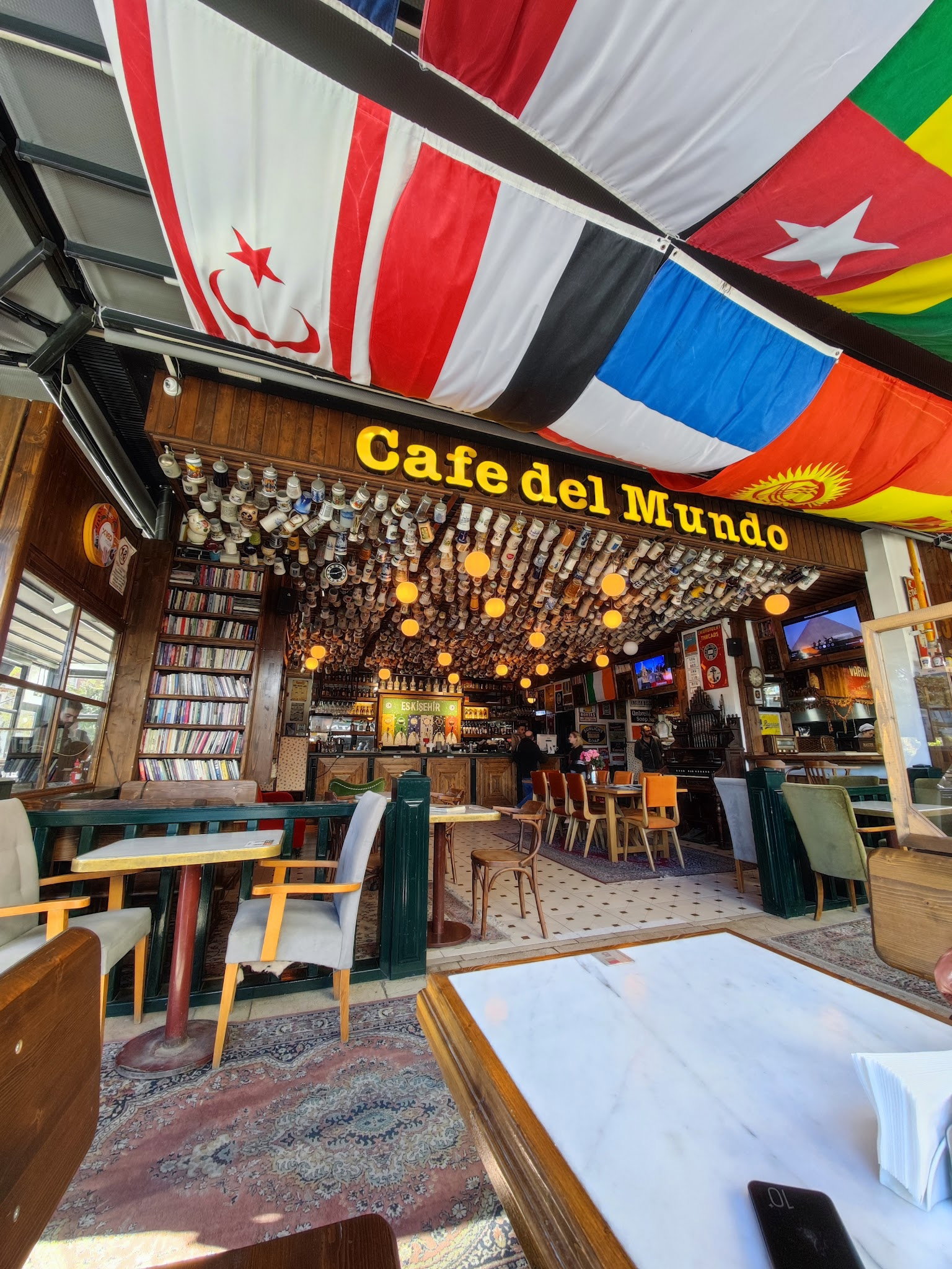 Varuna Gezgin Cafe - Eskişehir - Cassaba