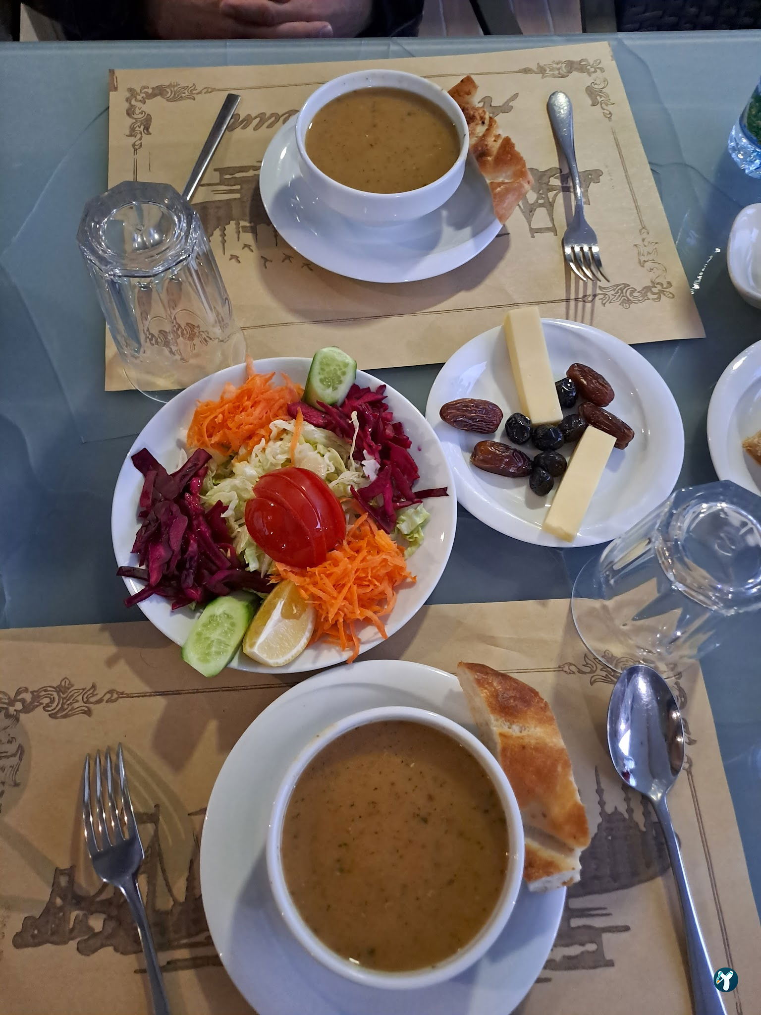 Tarçın Bistro Cafe