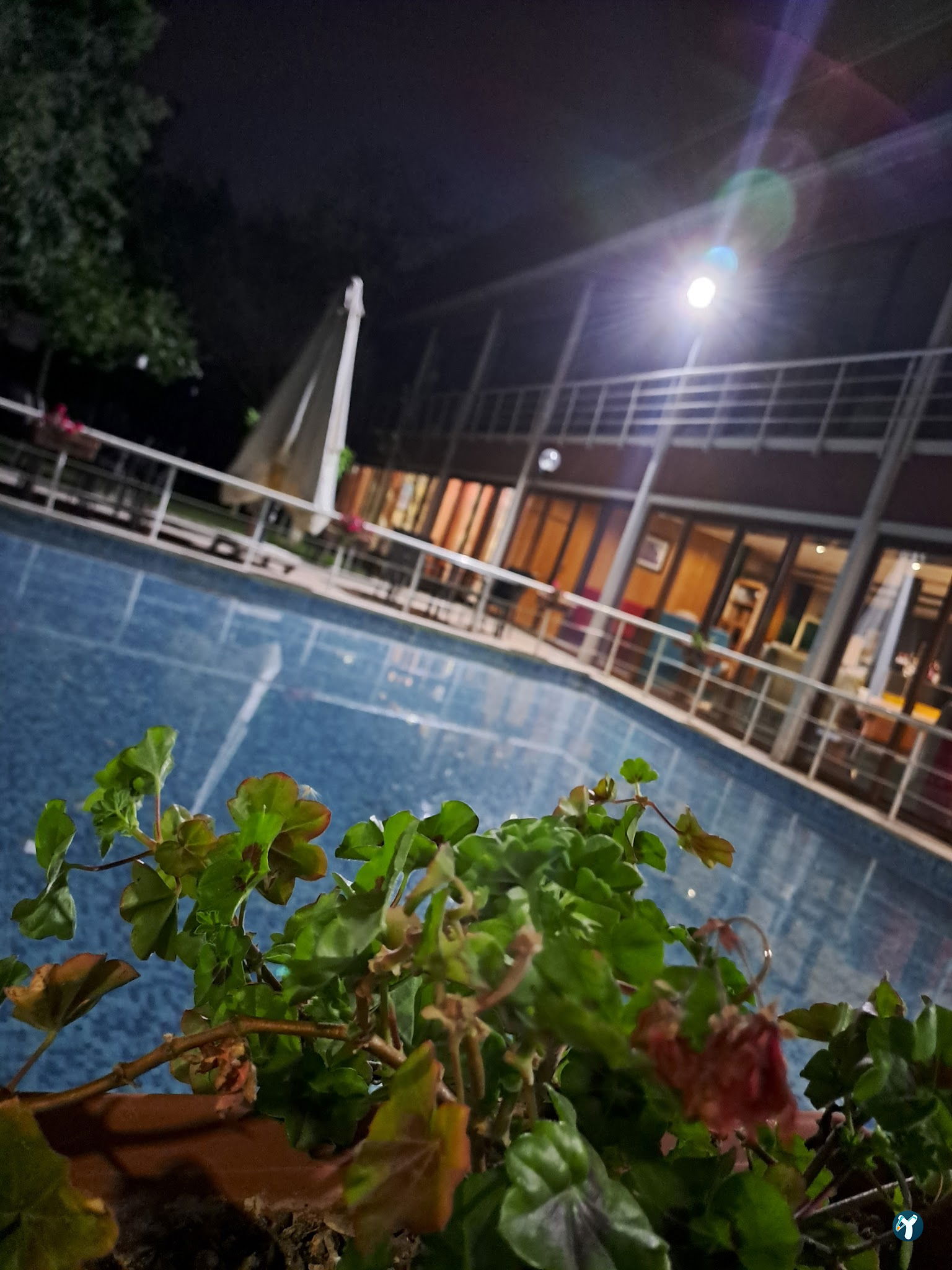 Tarçın Bistro Cafe