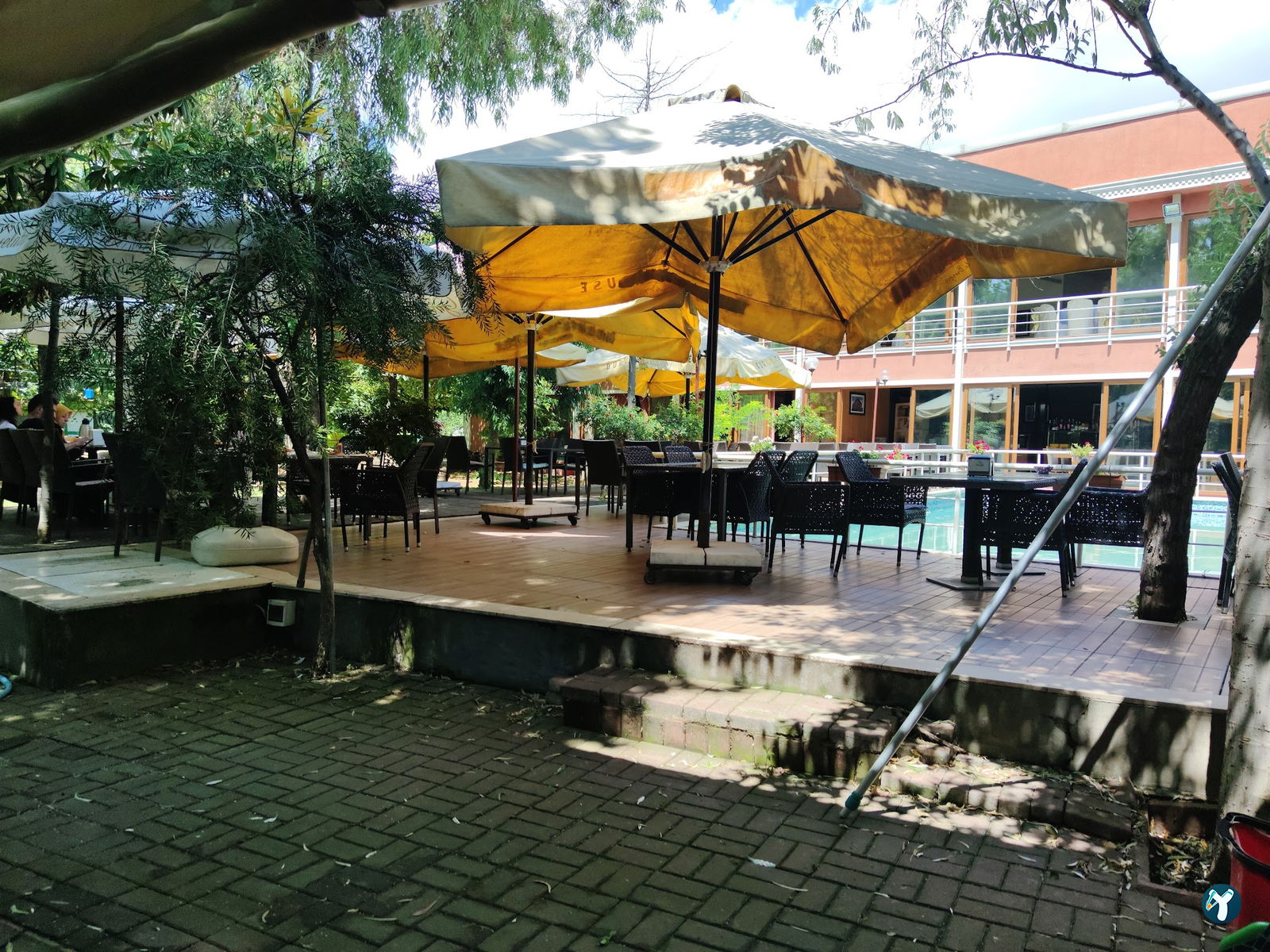Tarçın Bistro Cafe