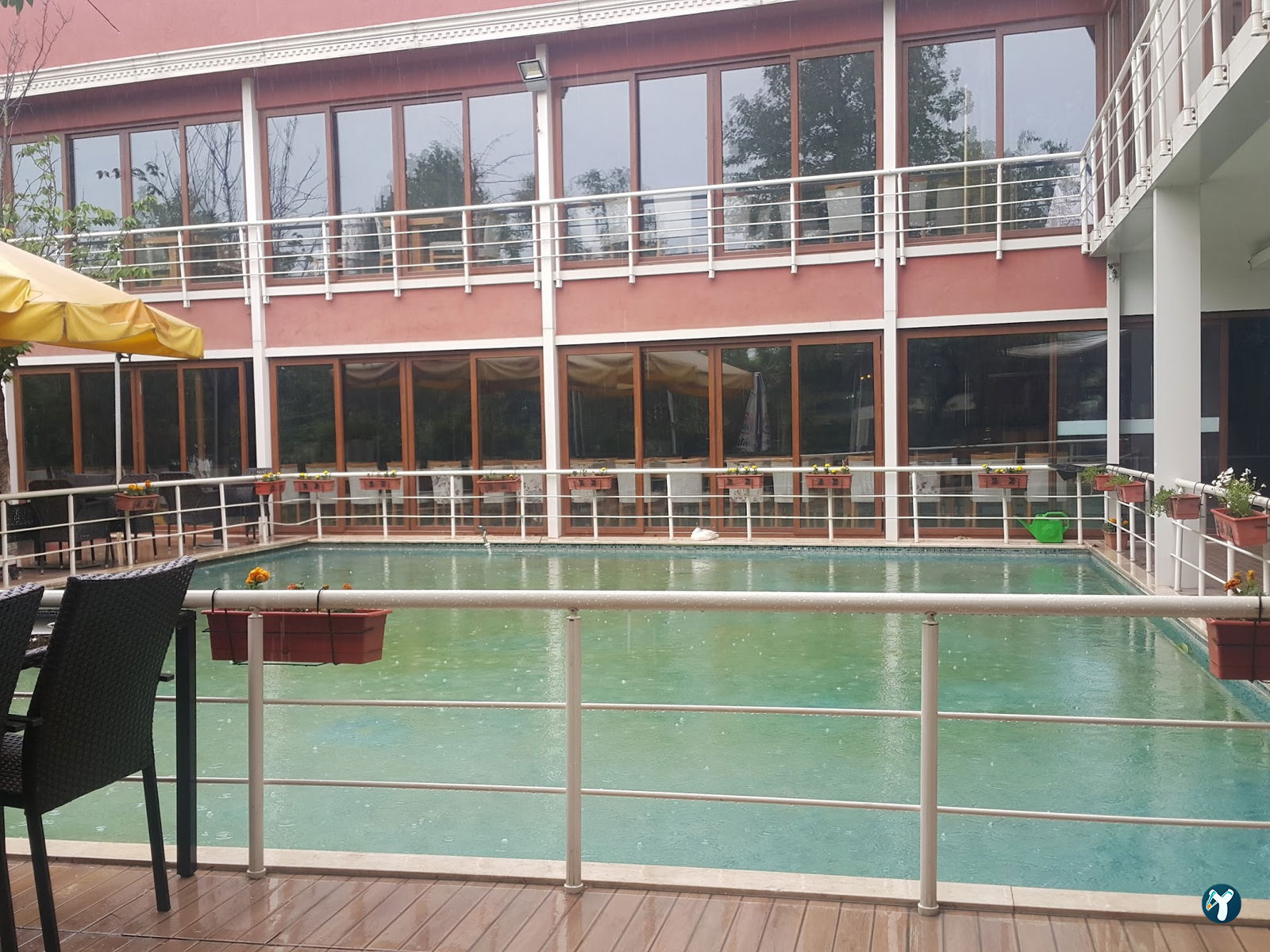Tarçın Bistro Cafe