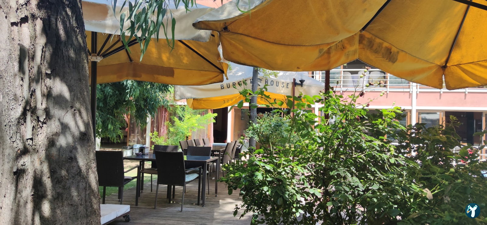 Tarçın Bistro Cafe
