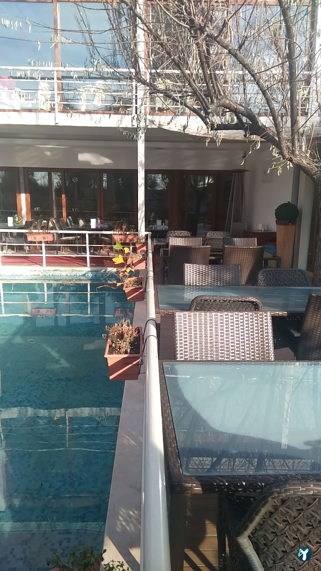 Tarçın Bistro Cafe