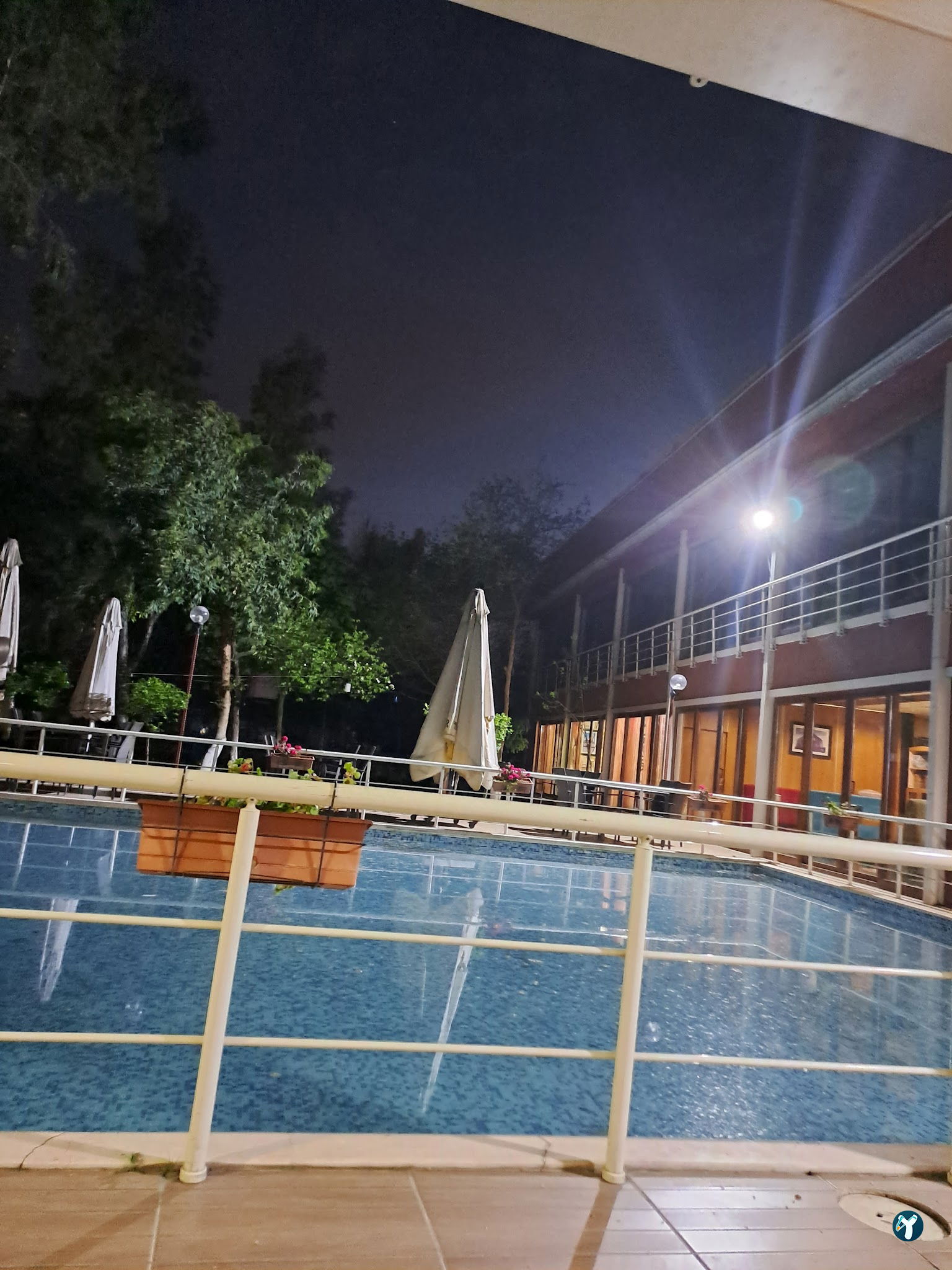 Tarçın Bistro Cafe